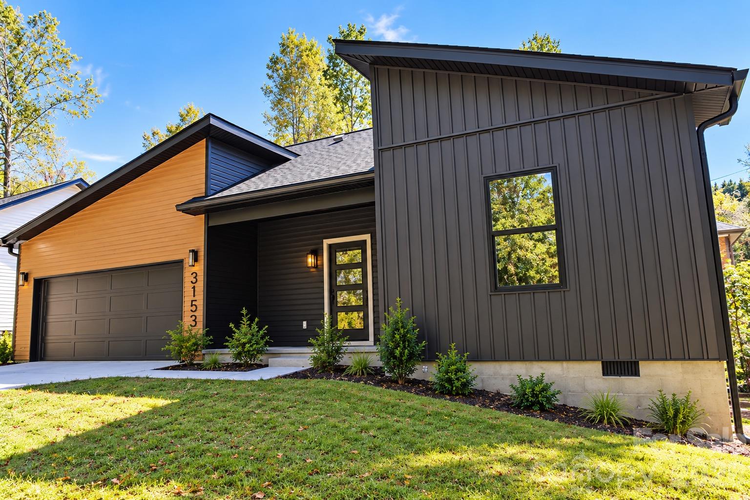 Single Family Residence at 3153 Huffman Street, Claremont, photo 2 of 45