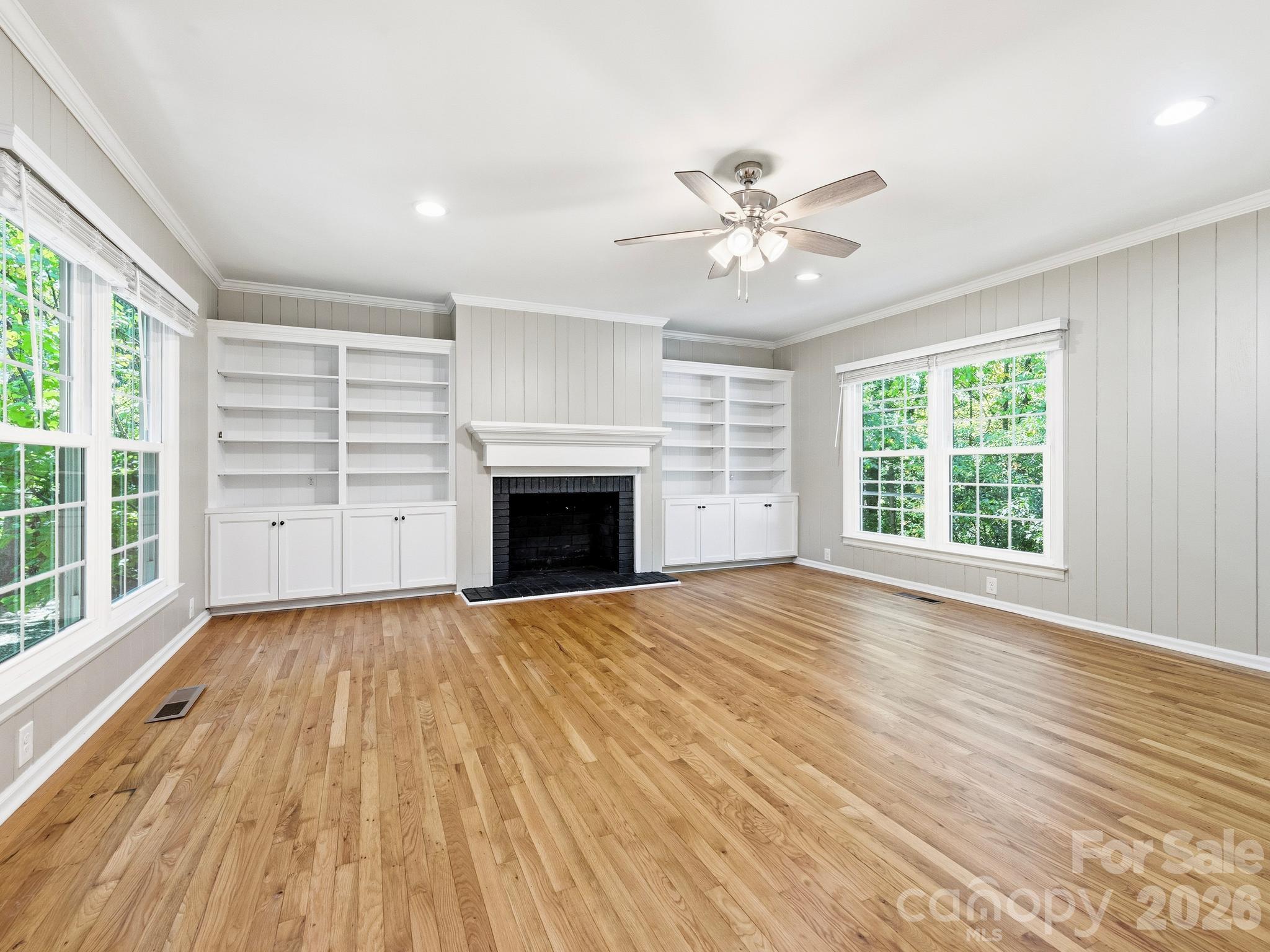 Primary Bedroom. - 175 Mimosa Road, Columbus