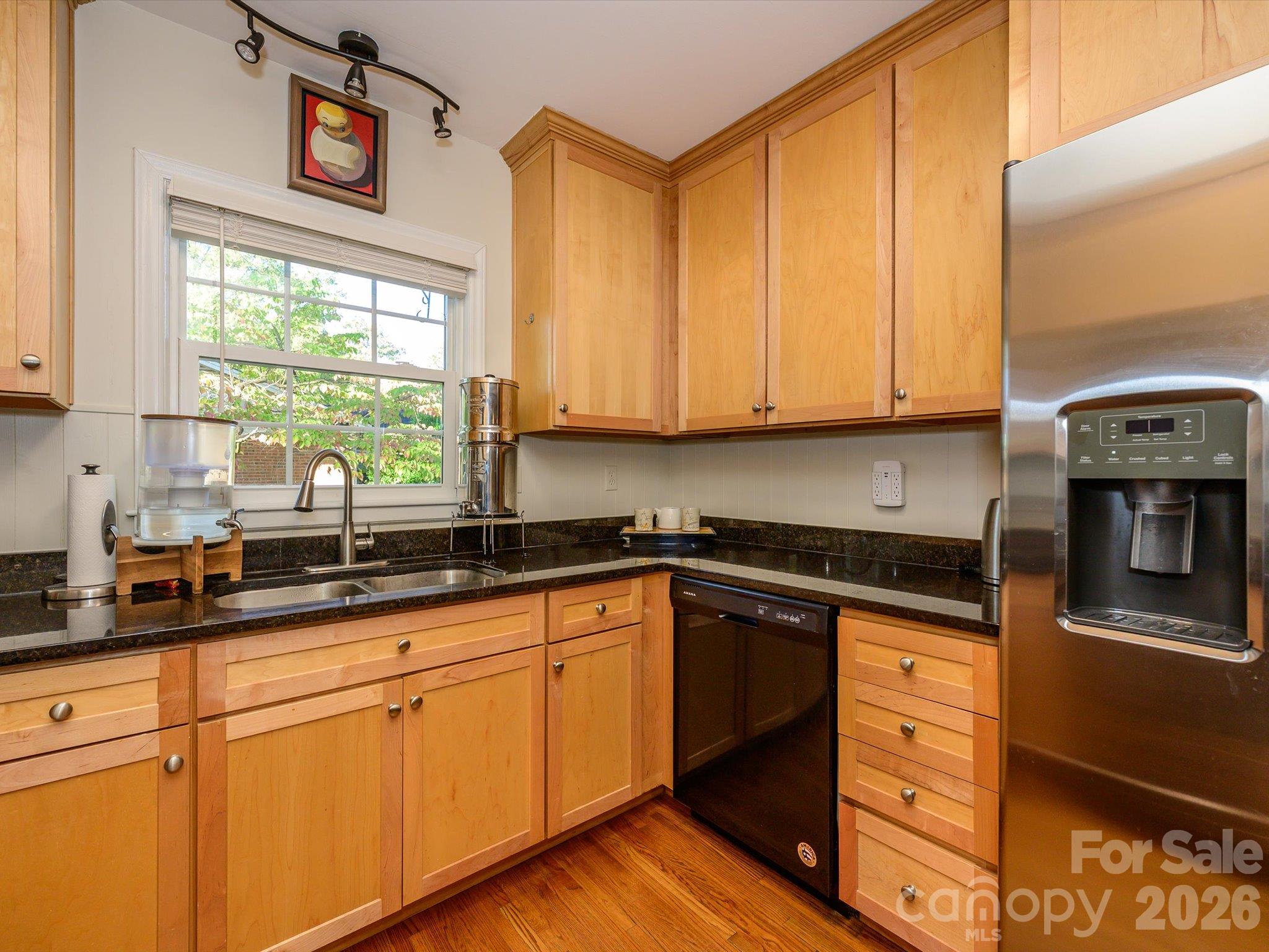 Single Family Residence at 3833 Sulkirk Road, Charlotte, photo 15 of 31