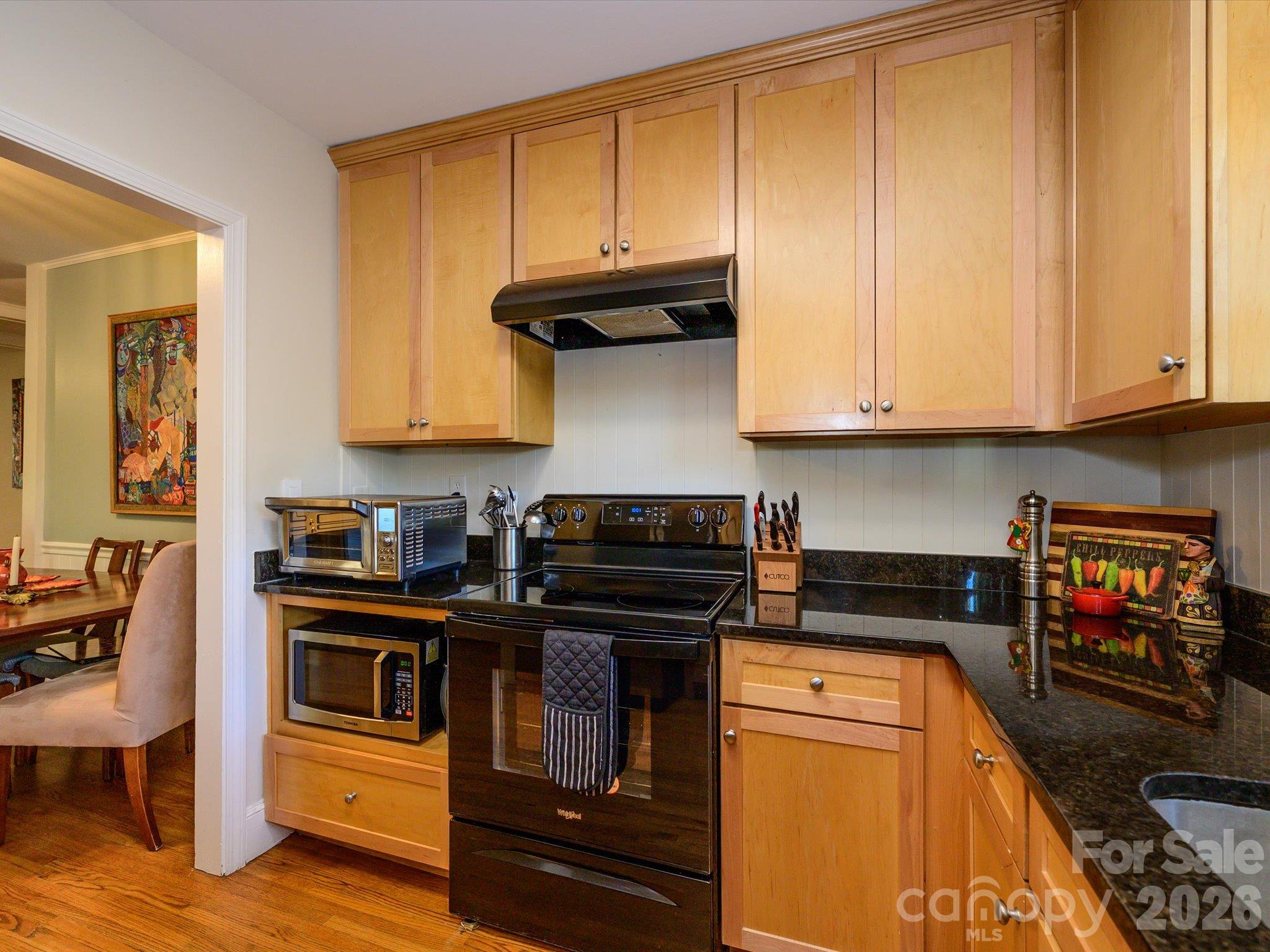 Single Family Residence at 3833 Sulkirk Road, Charlotte, photo 17 of 31