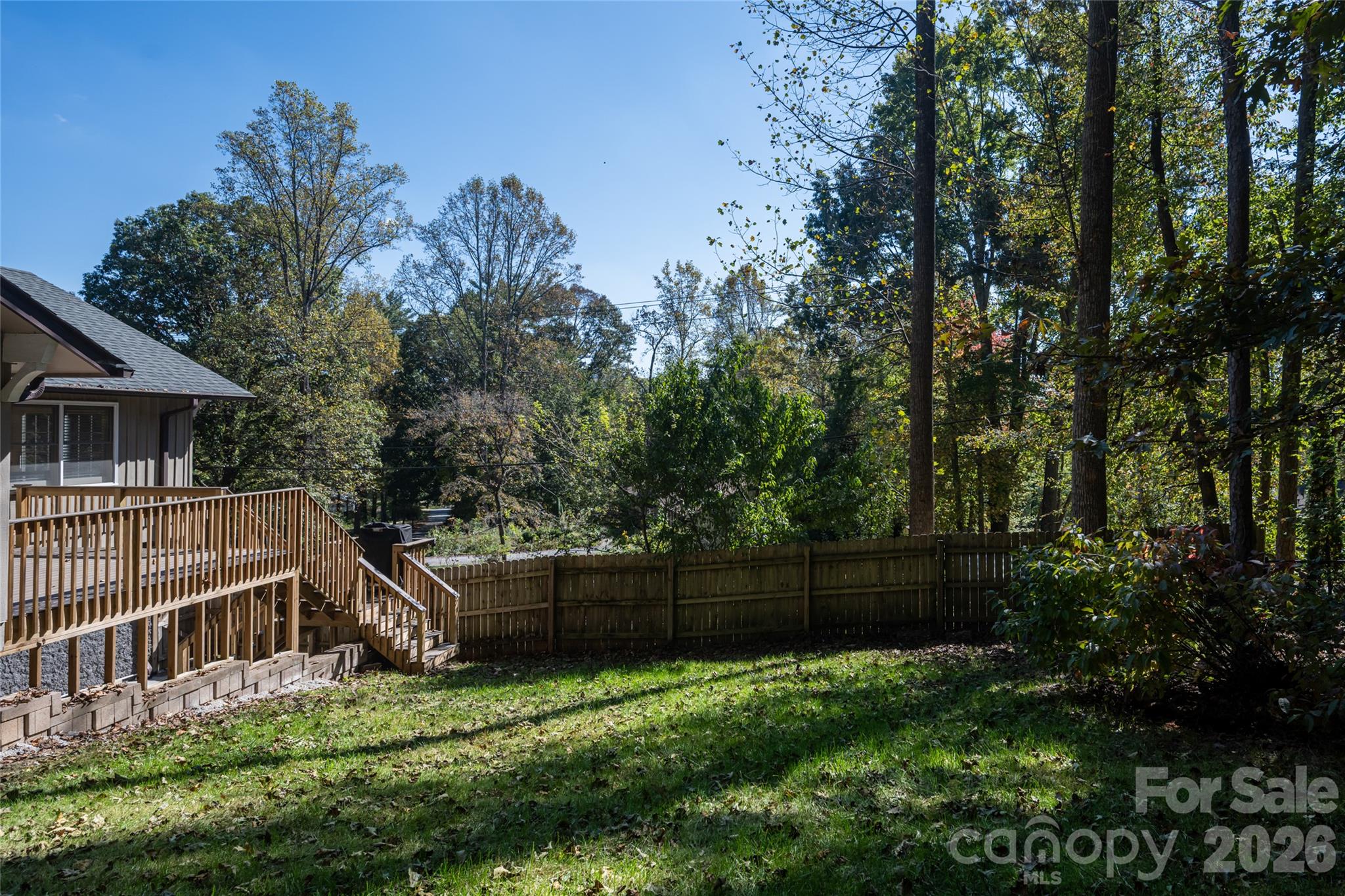 Single Family Residence at 207 Beechwood Lakes Drive, Hendersonville, photo 41 of 47