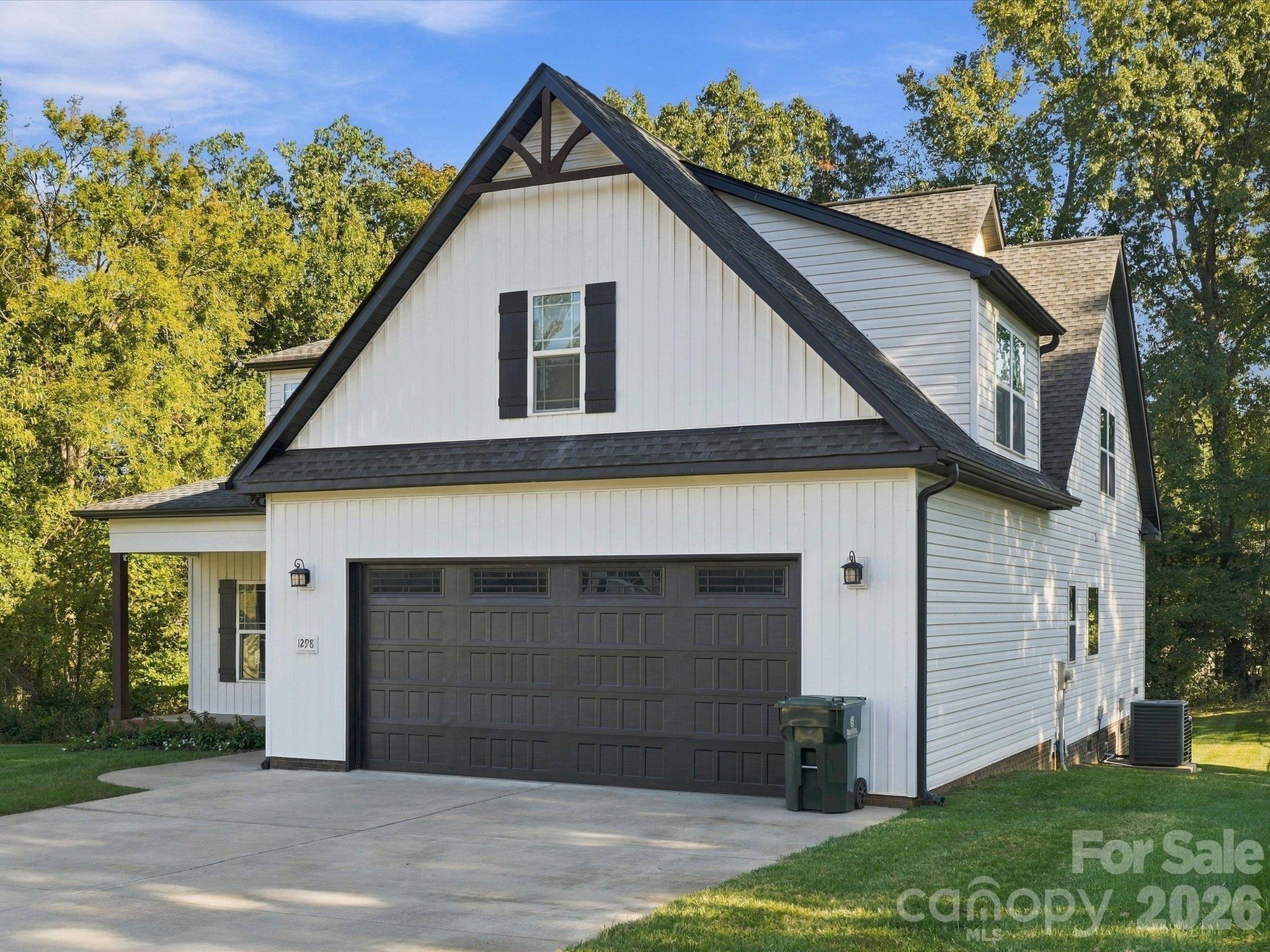 Single Family Residence at 1298 Cole Avenue, Rock Hill, photo 6 of 72