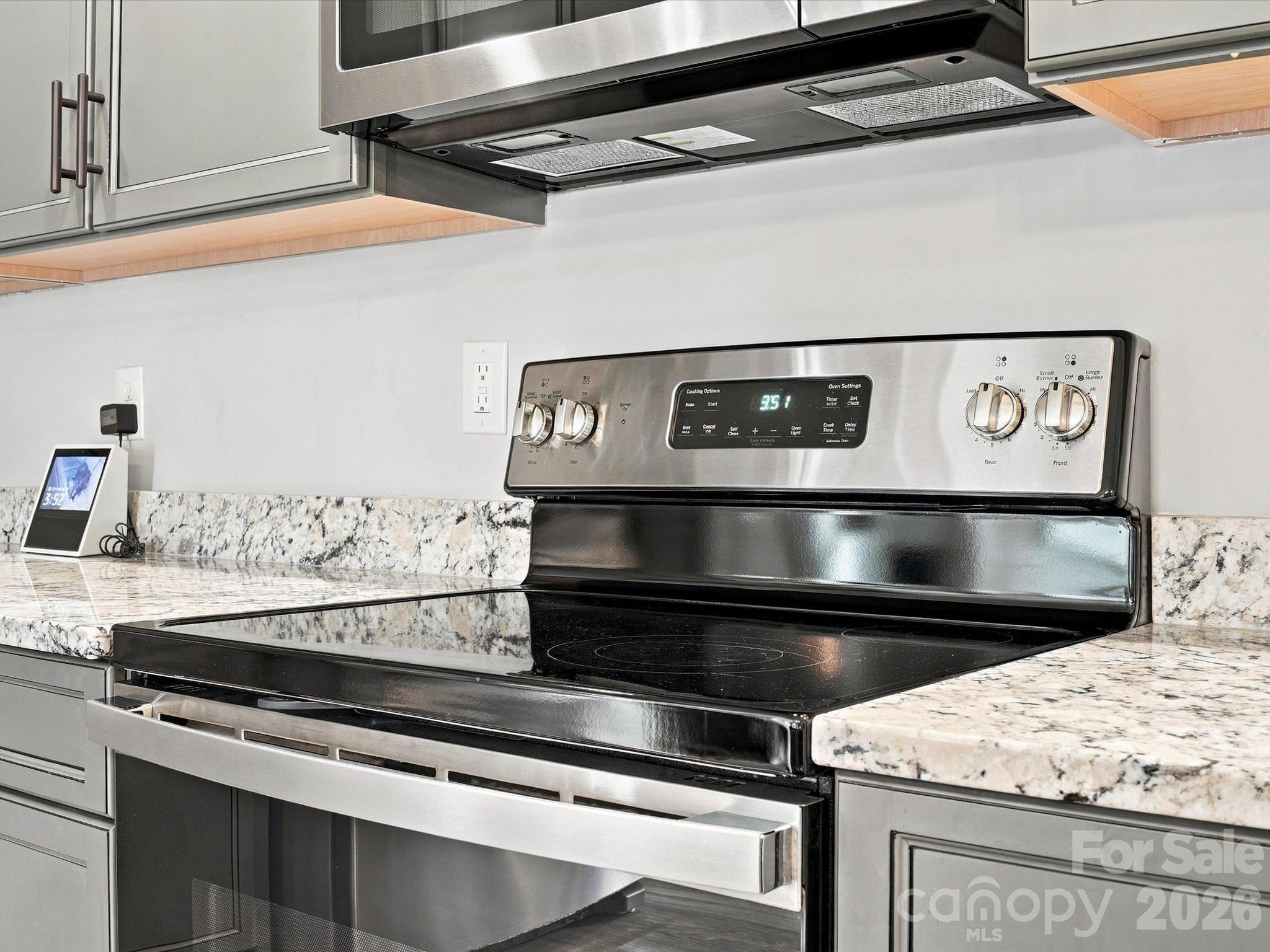 Beautiful SS appliances - 1298 Cole Avenue, Rock Hill