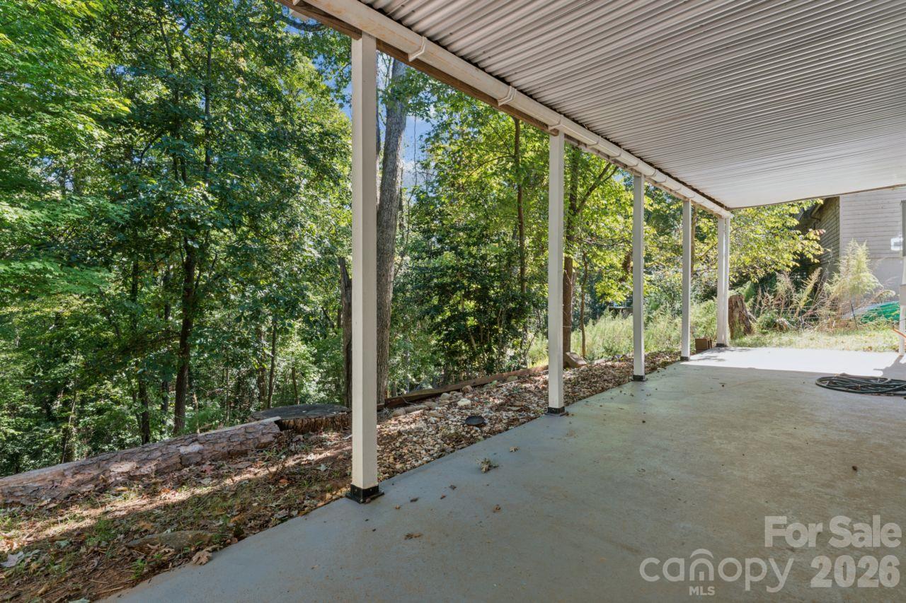 Covered back patio - 3106 Point Clear Drive, Tega Cay