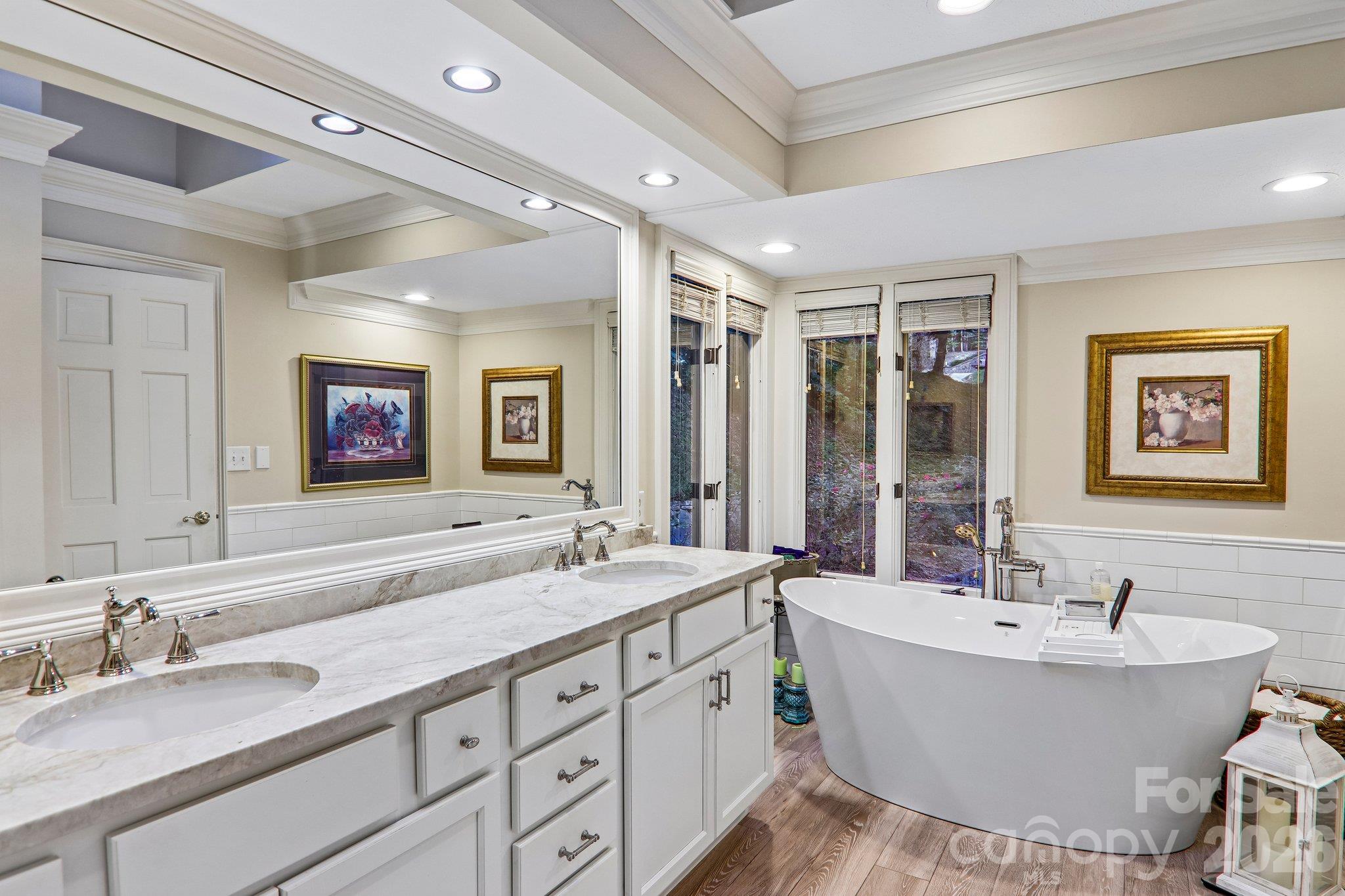 Primary Ensuite counters topped with Taj Mahal quartzite - 212 Pheasant Run, Hendersonville
