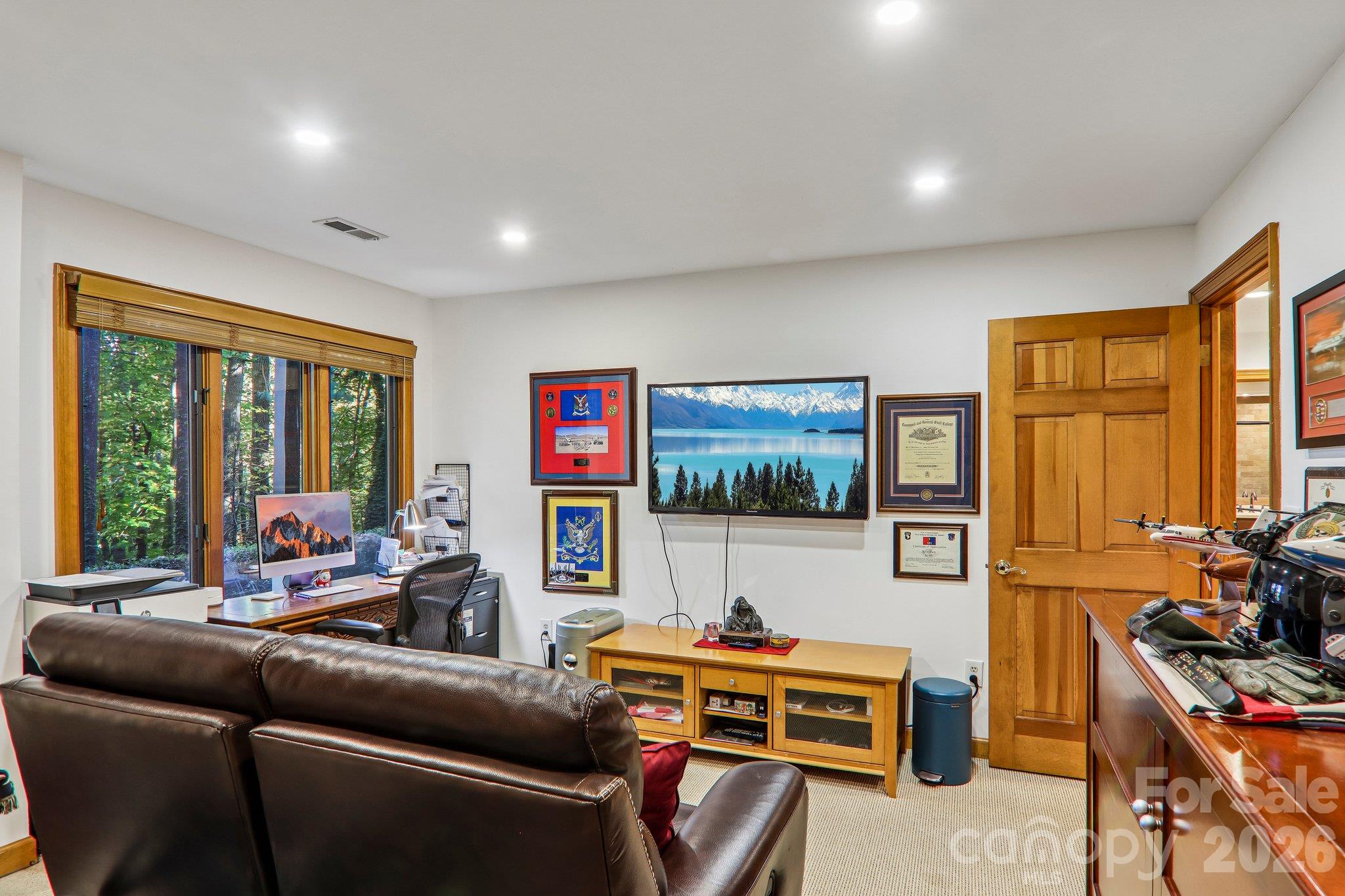 Office/Bedroom lower level - 212 Pheasant Run, Hendersonville
