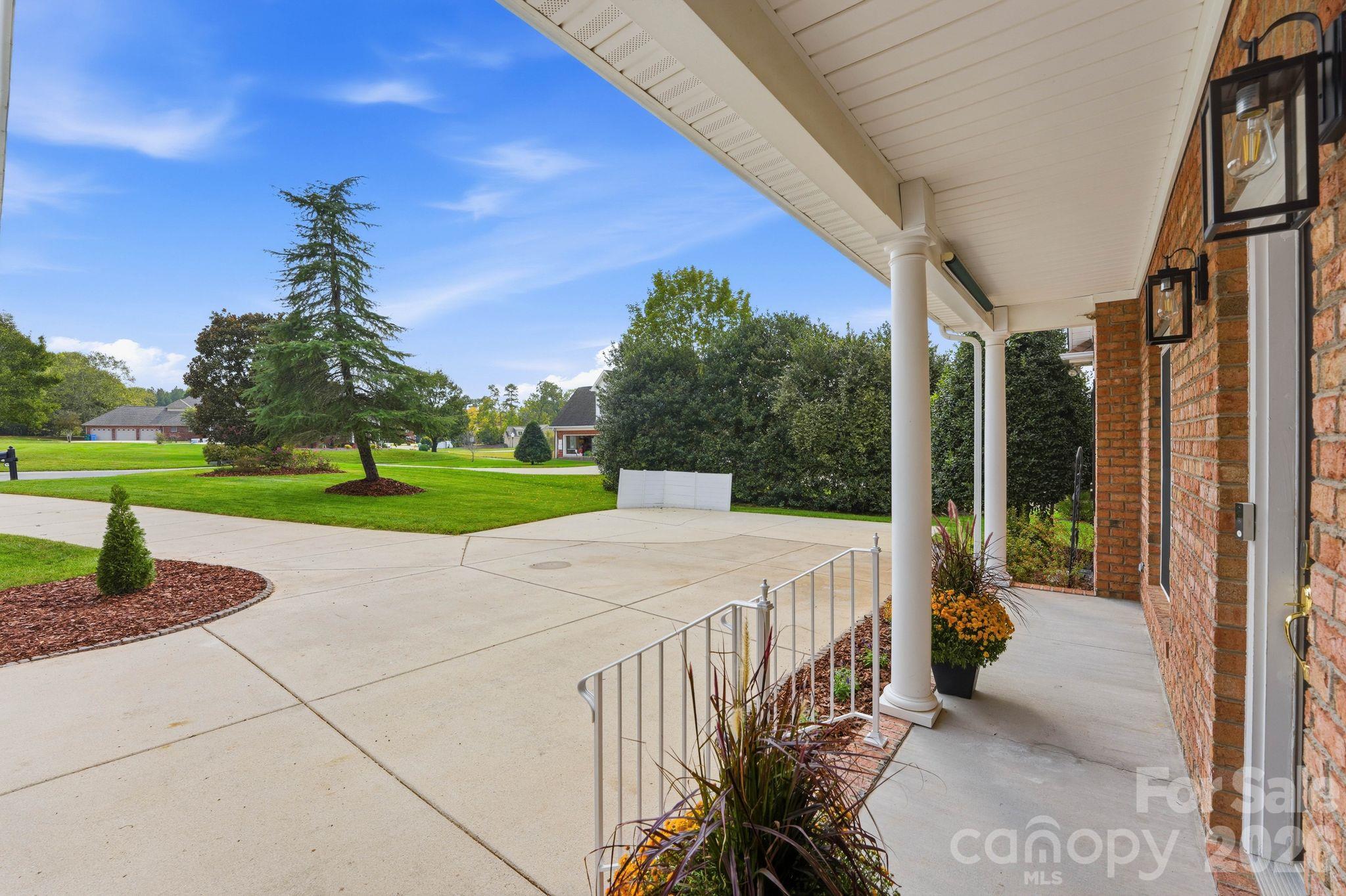 Single Family Residence at 803 Amanda Way, Albemarle, photo 5 of 54