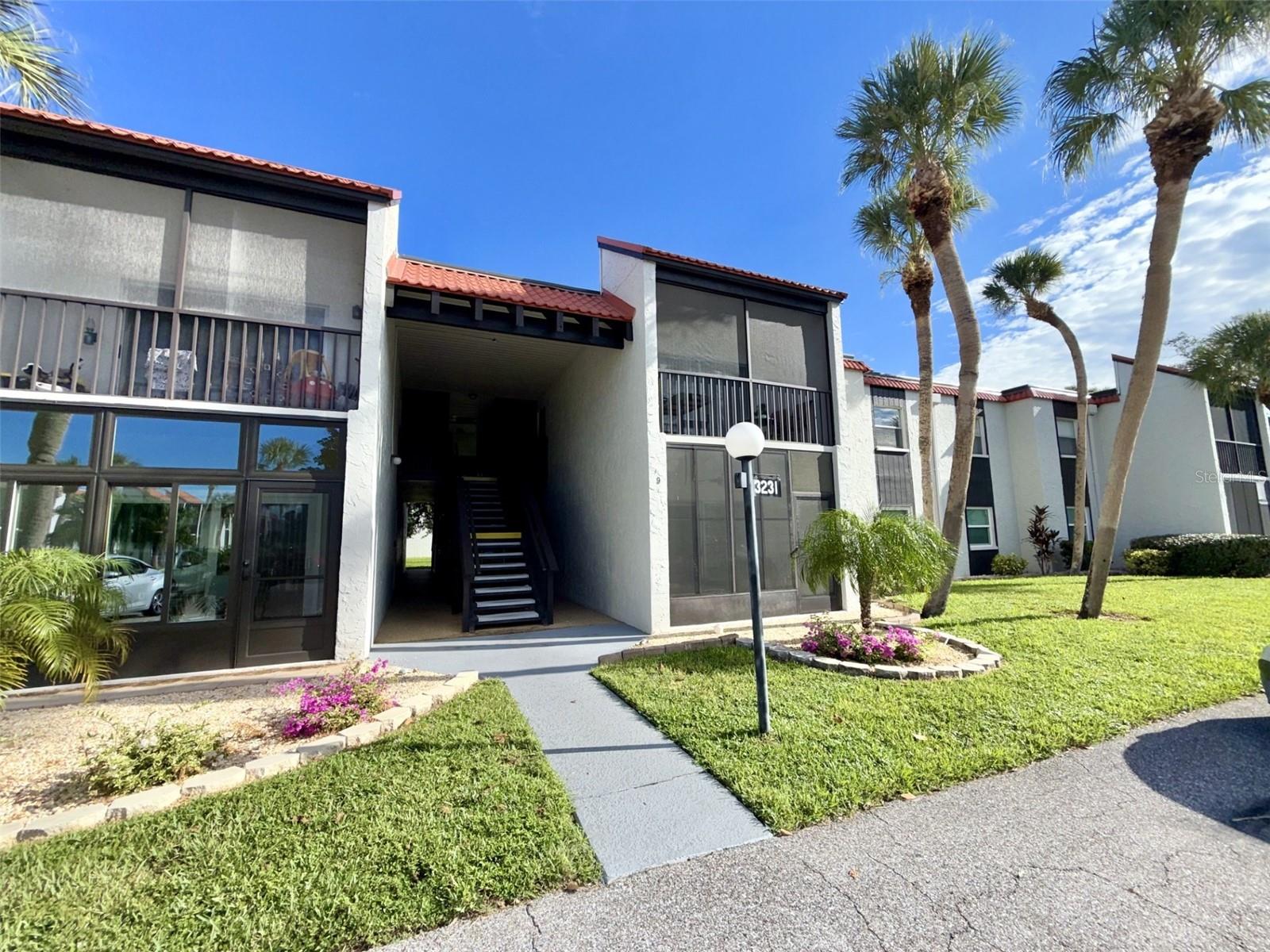 3231 BENEVA RD #101