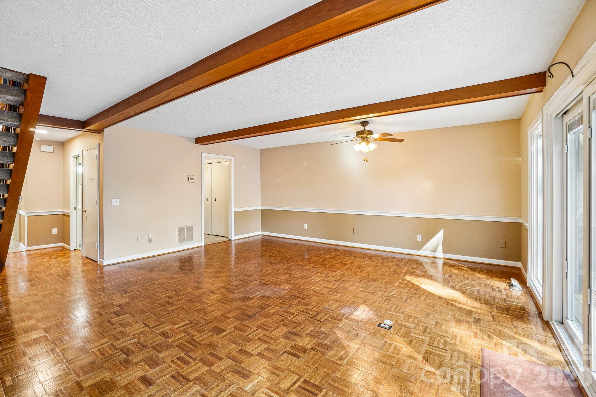 Condominium at 82 Laurelwood Circle W, Hendersonville, photo 9 of 38