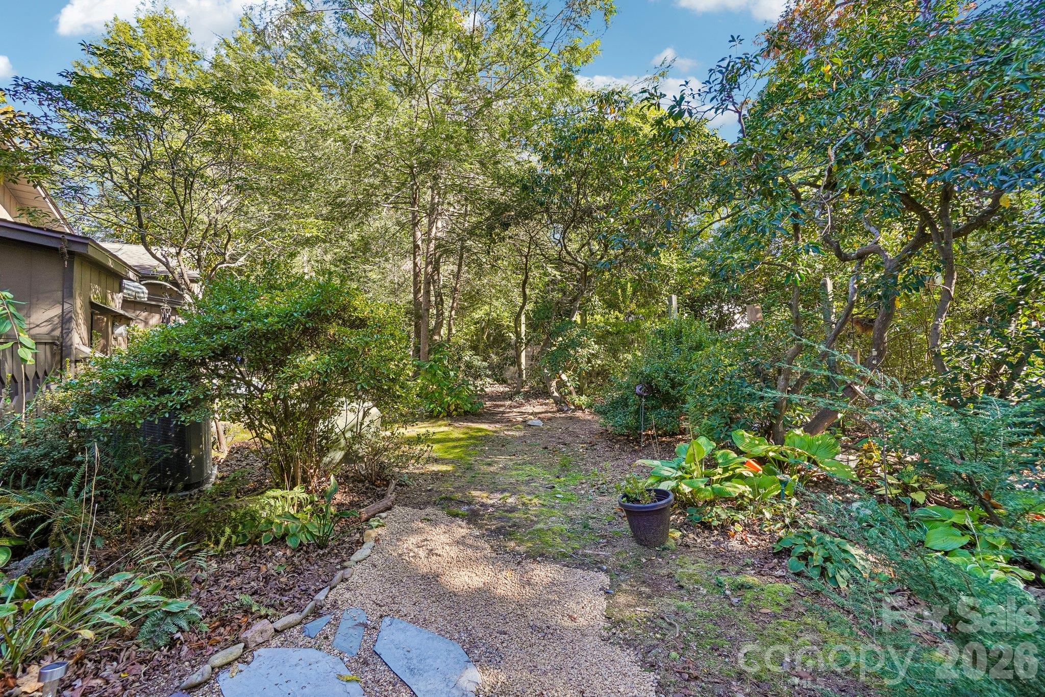 Condominium at 82 Laurelwood Circle W, Hendersonville, photo 36 of 38