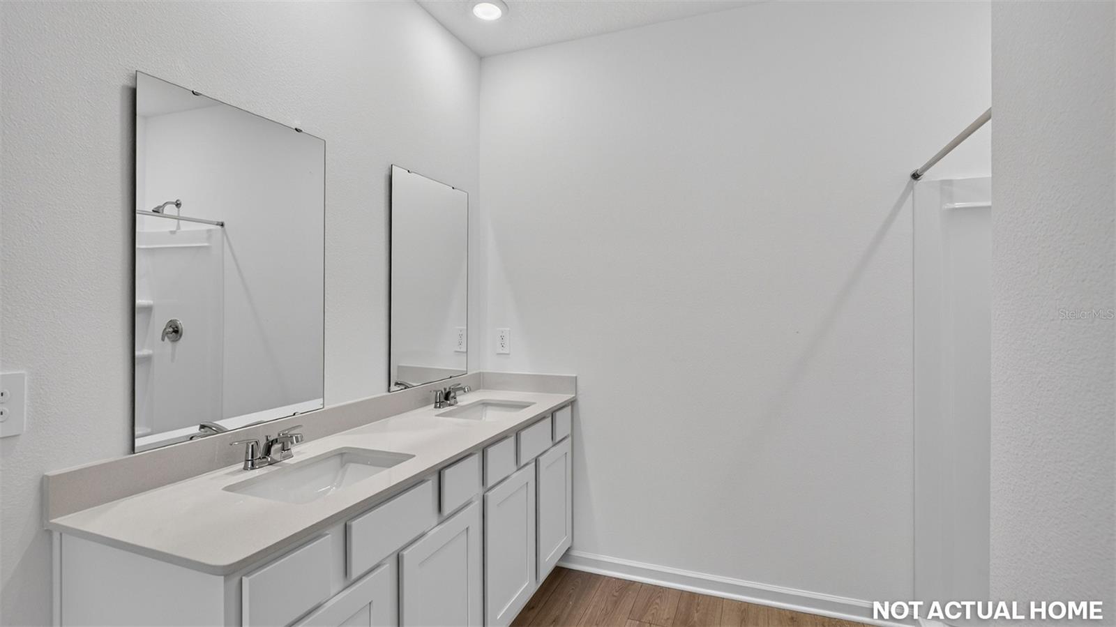 Single Family Residence at 139 MARY ALICE DR, HASTINGS, photo 17 of 31
