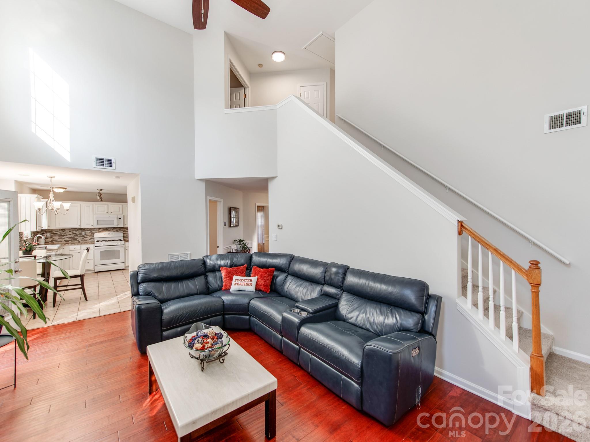 Single Family Residence at 7707 Nicolette Court, Charlotte, photo 8 of 23