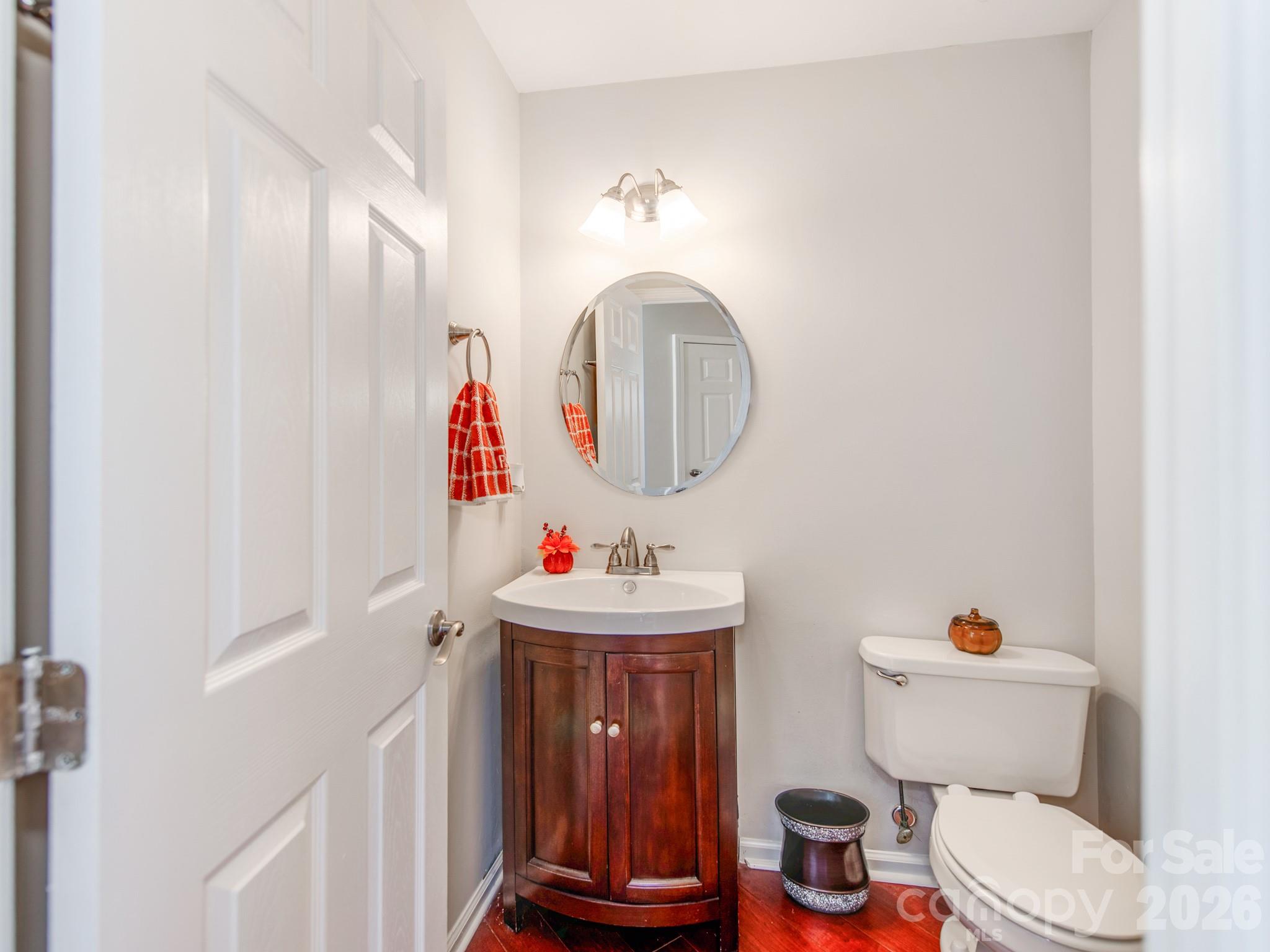 Single Family Residence at 7707 Nicolette Court, Charlotte, photo 12 of 23