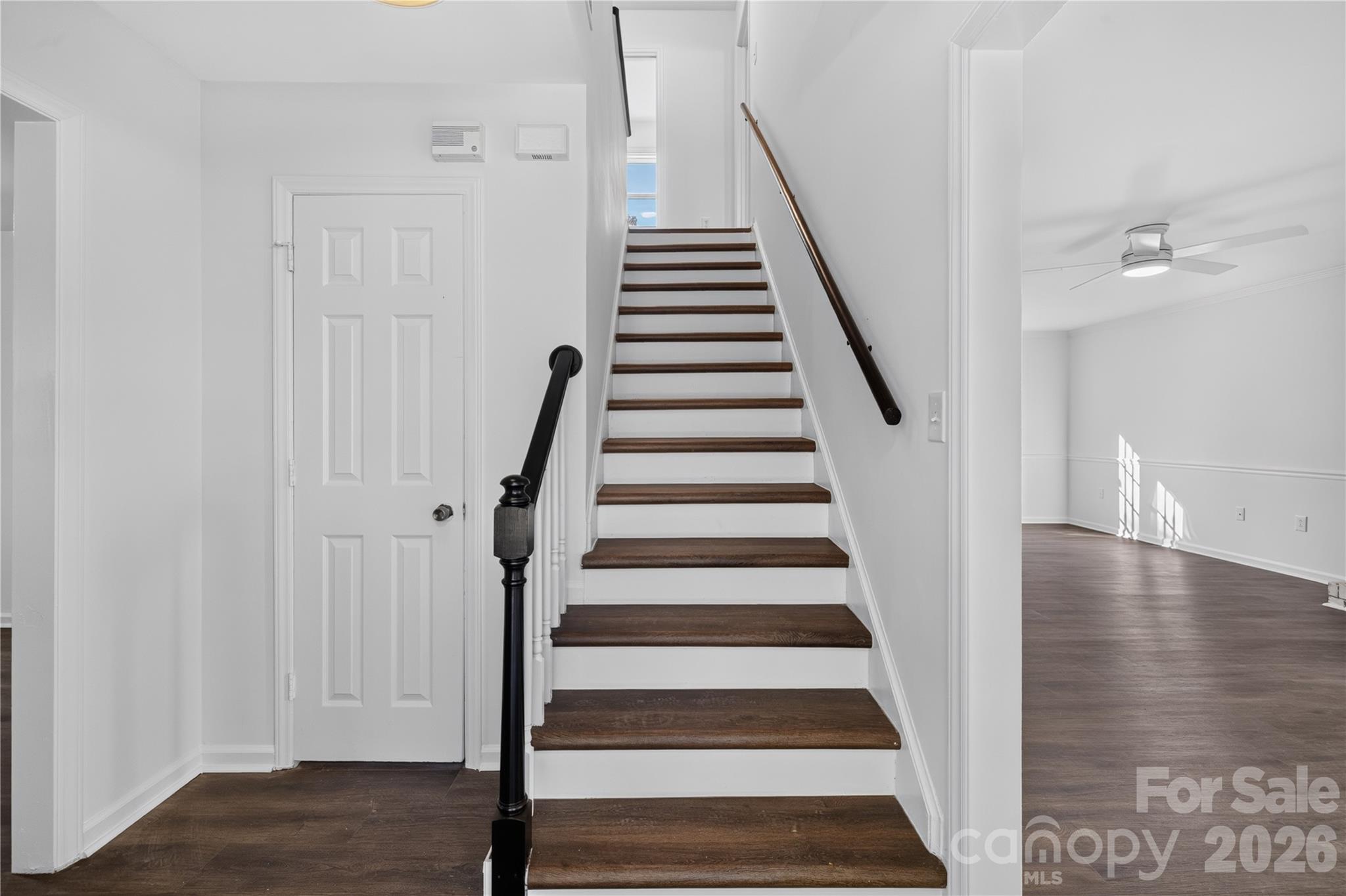 Single Family Residence at 12108 Parks Farm Lane, Charlotte, photo 11 of 27
