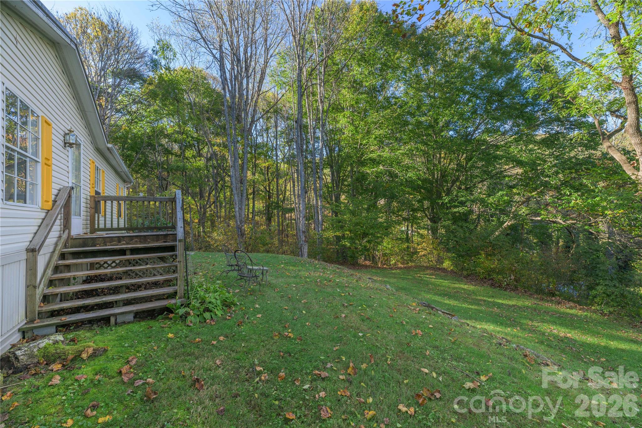 Single Family Residence at 106 Nunnehi Trail, Waynesville, photo 2 of 23