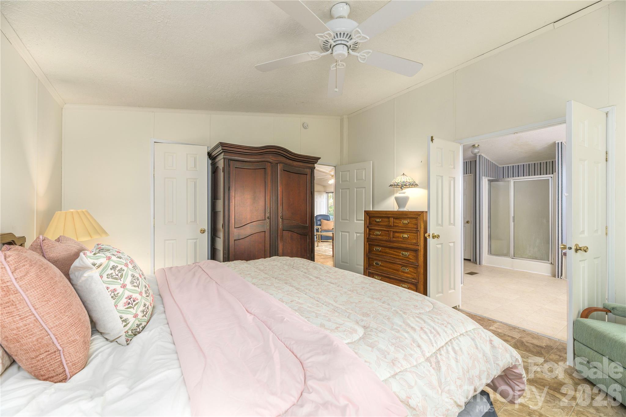 Single Family Residence at 106 Nunnehi Trail, Waynesville, photo 11 of 23