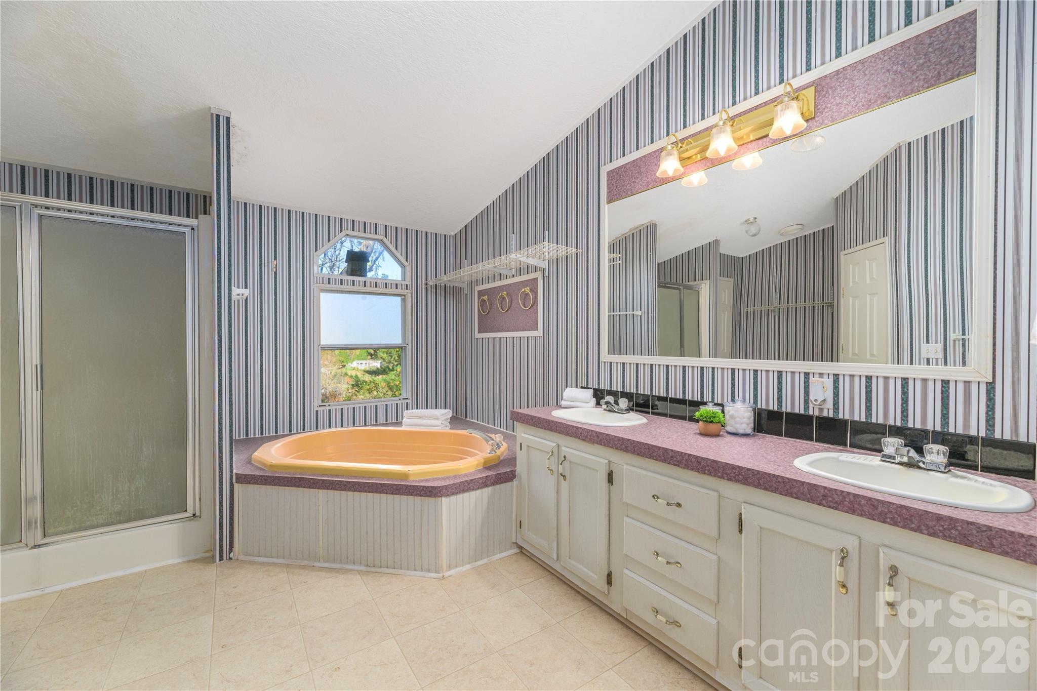 Single Family Residence at 106 Nunnehi Trail, Waynesville, photo 12 of 23