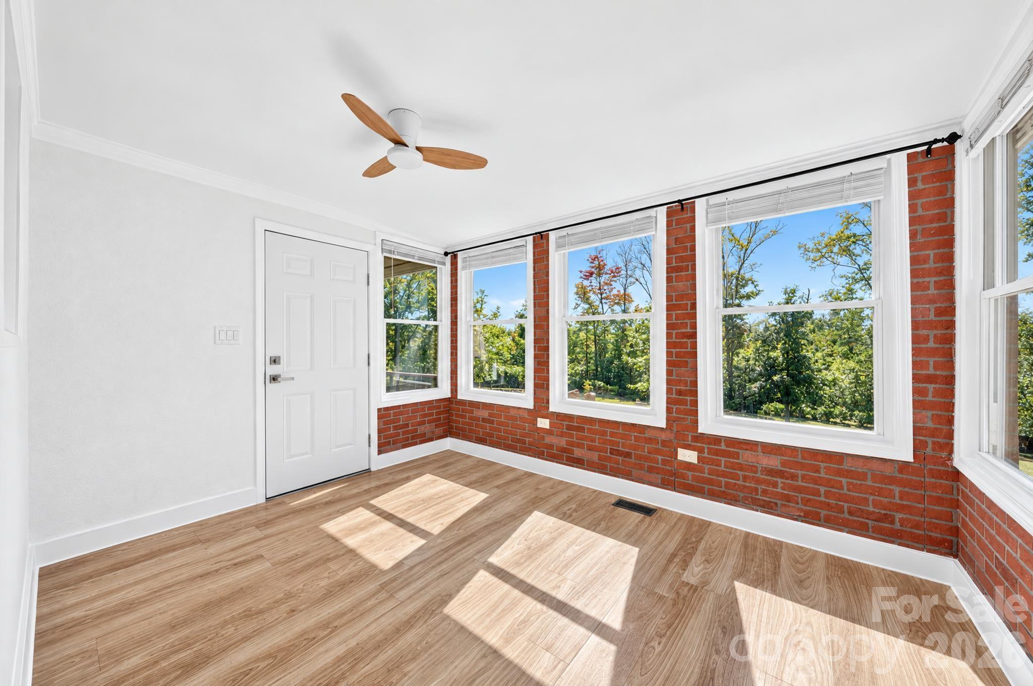 Single Family Residence at 892 Taylor Drive, Lancaster, photo 21 of 45