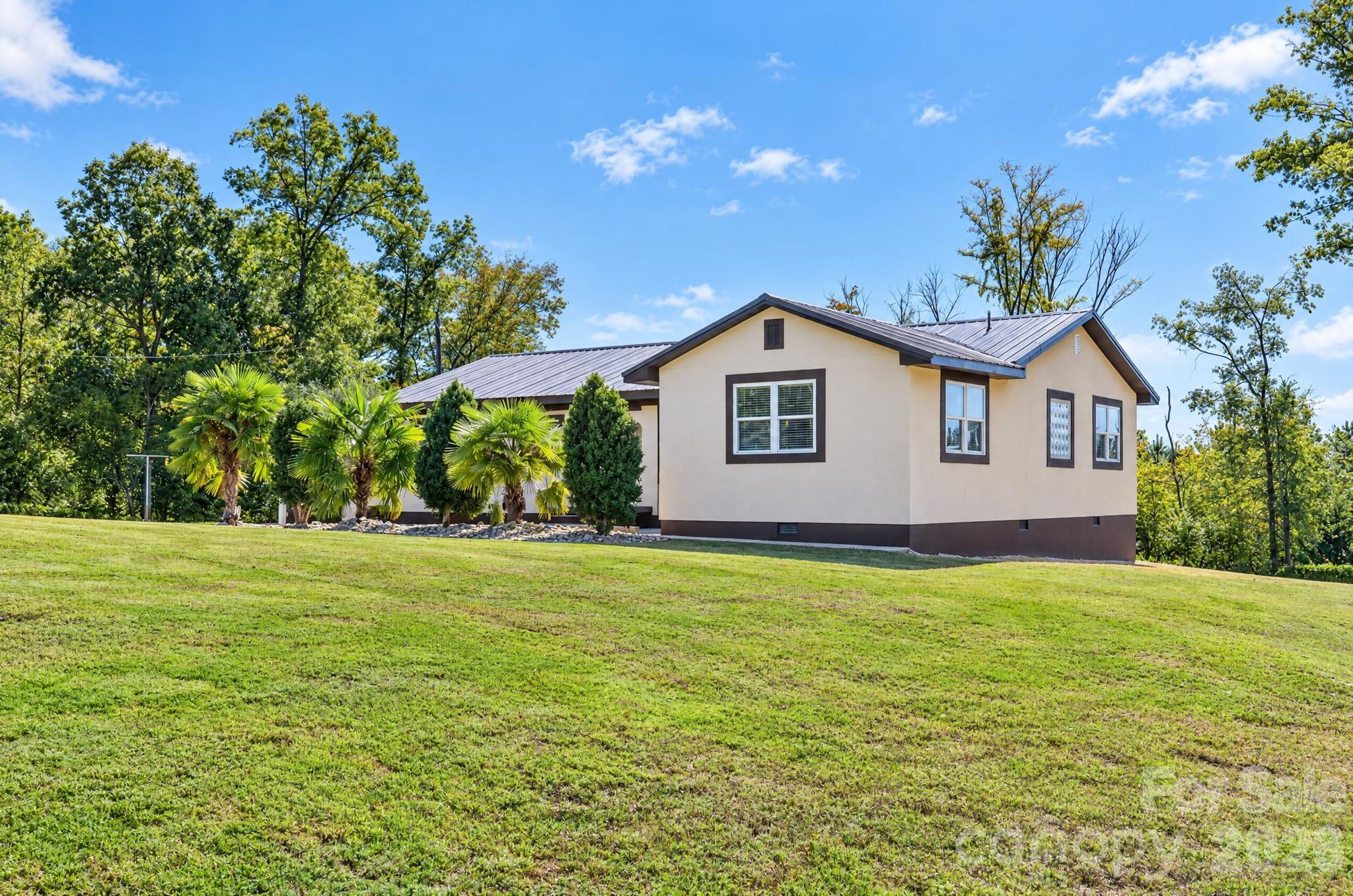Single Family Residence at 892 Taylor Drive, Lancaster, photo 38 of 45