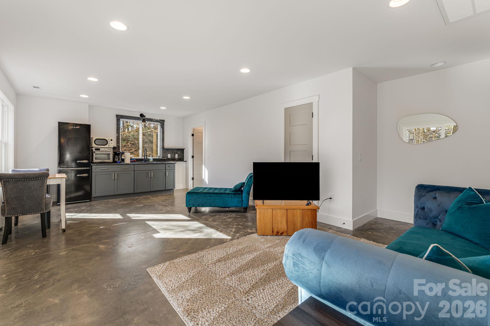 Lower Level Family Room with Kitchenette - 231 Porters Ridge, Canton