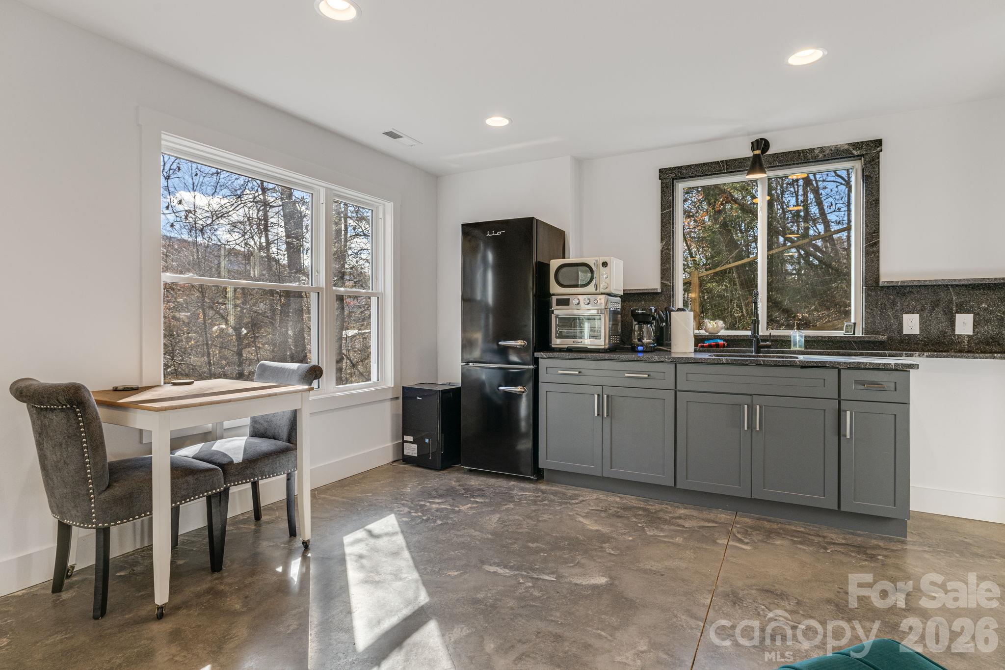 Lower Level Kitchenette - 231 Porters Ridge, Canton