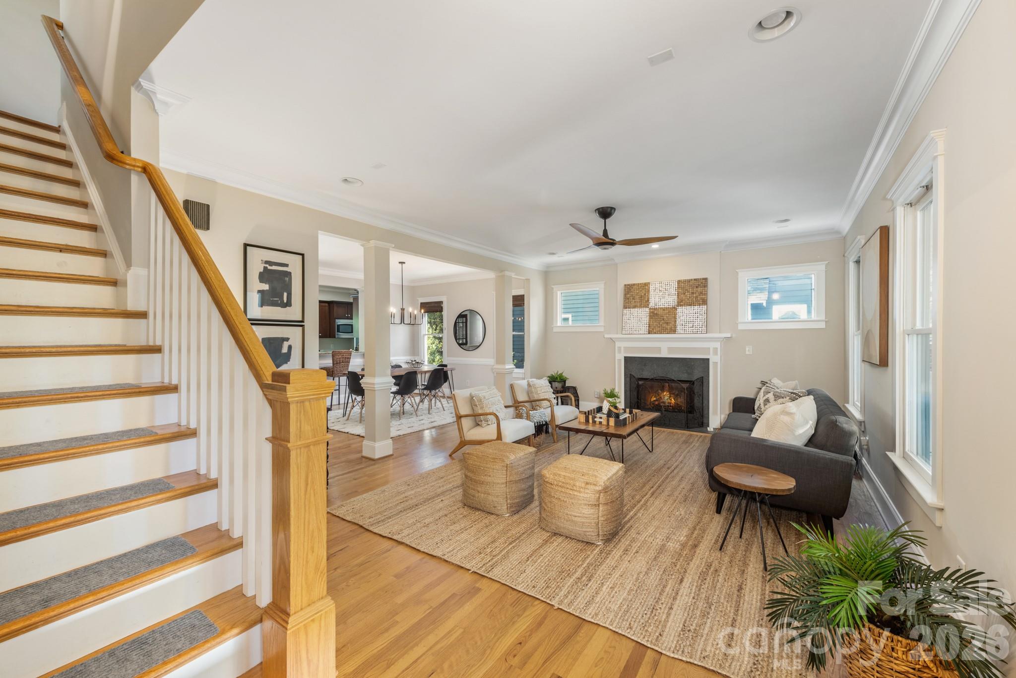 Single Family Residence at 3315 Holt Street, Charlotte, photo 7 of 36