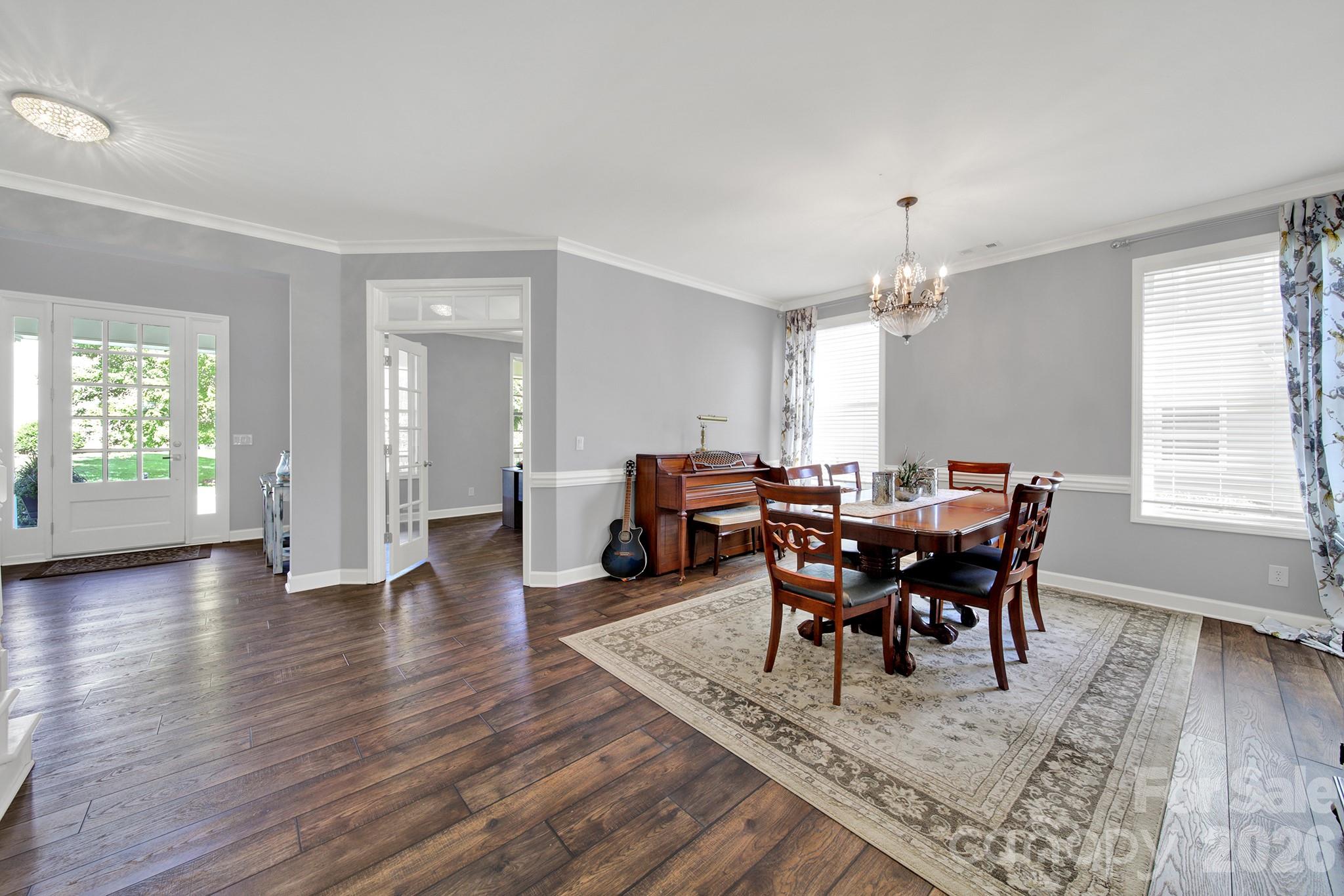 Single Family Residence at 17219 W Marbella Lane, Fort Mill, photo 8 of 49