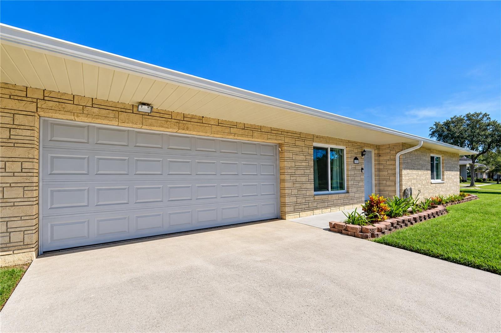 Single Family Residence at 4901 REAGAN AVENUE, SEFFNER, photo 4 of 37