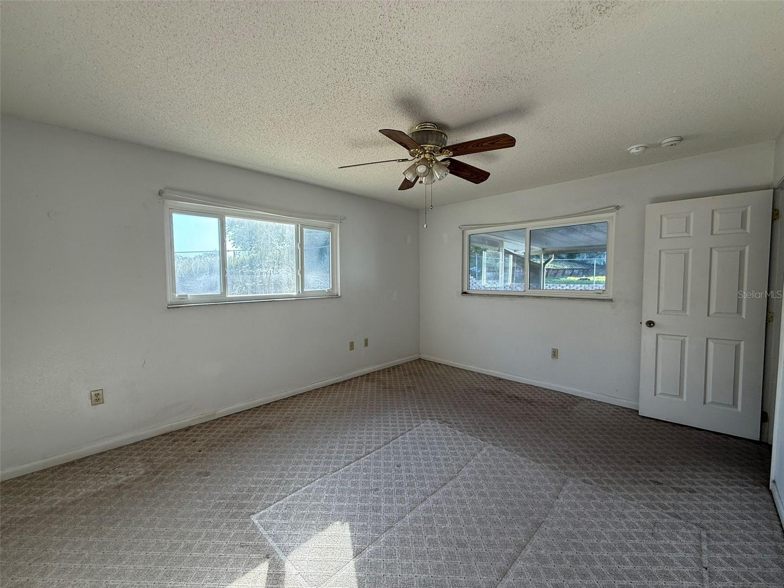 Single Family Residence at 7 LAGO VISTA CT, DAVENPORT, photo 32 of 44