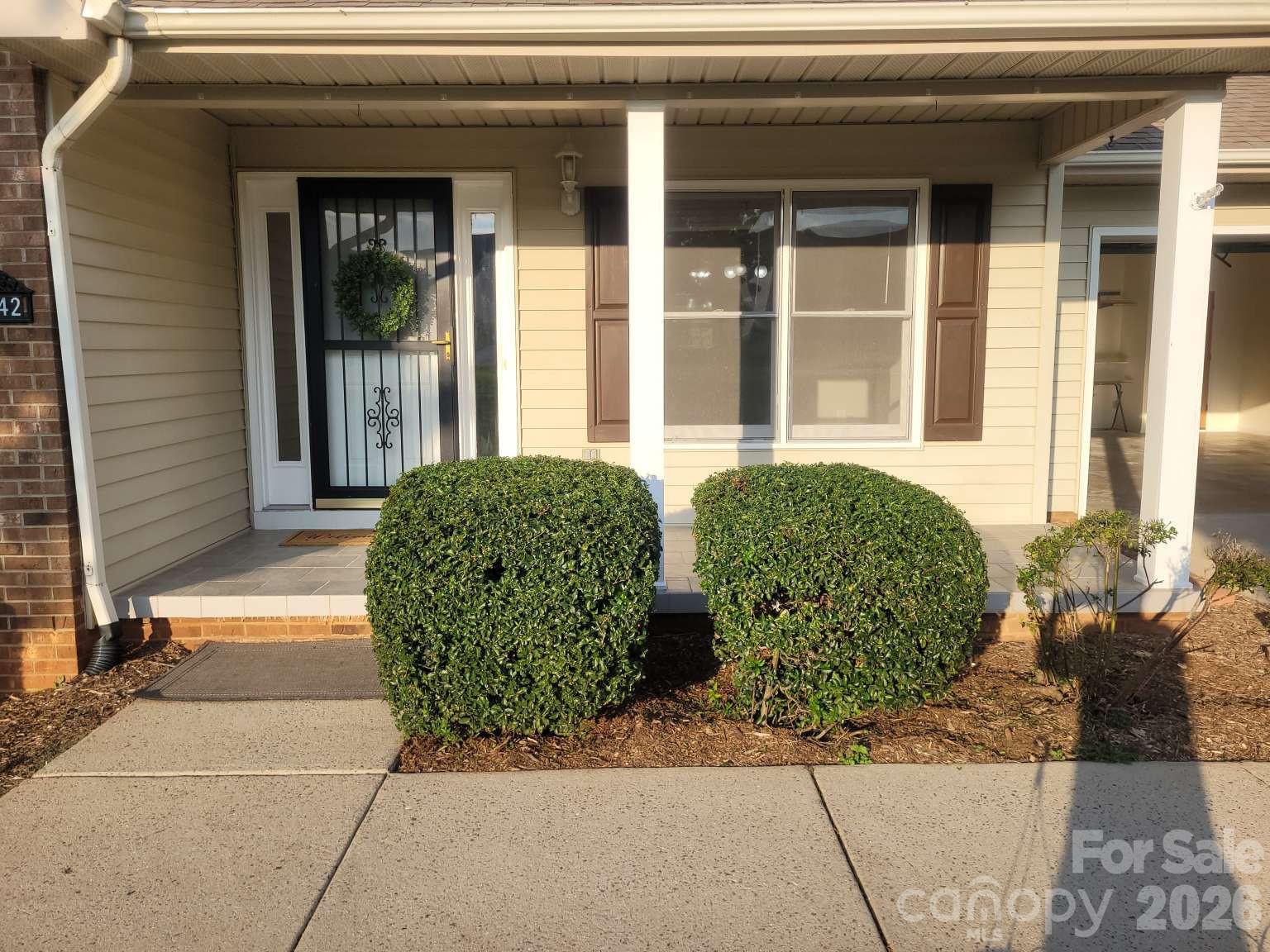Single Family Residence at 3842 Serenity Drive, Hickory, photo 10 of 31