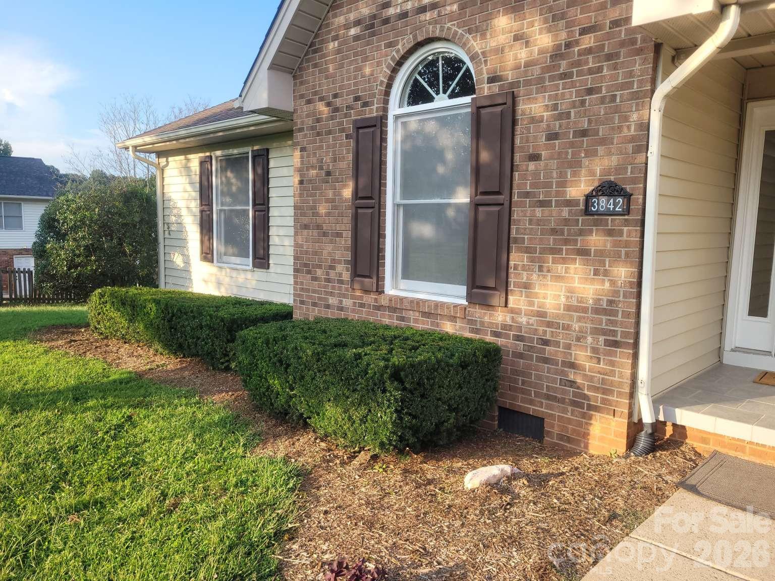 Single Family Residence at 3842 Serenity Drive, Hickory, photo 11 of 31