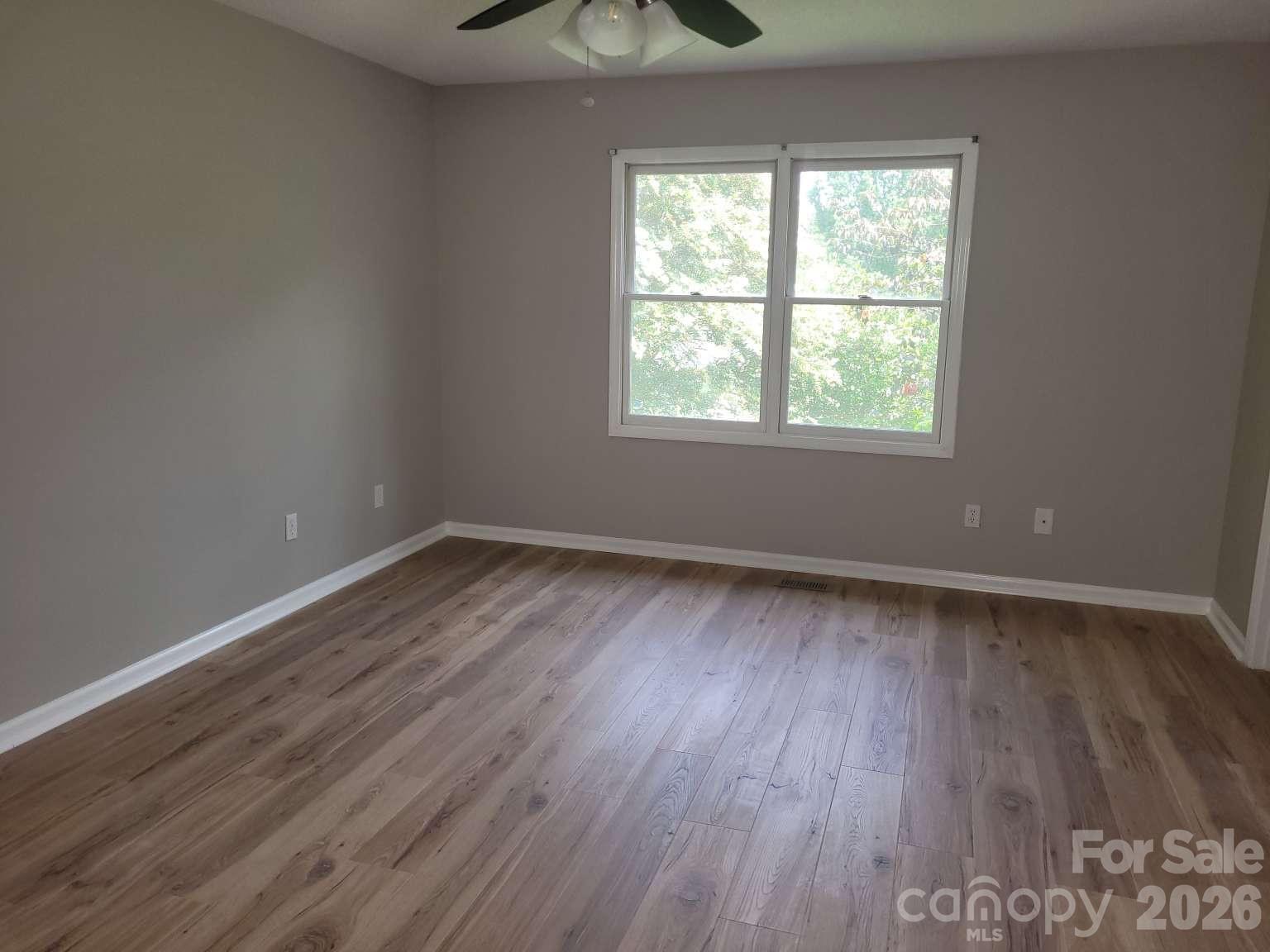 Single Family Residence at 3842 Serenity Drive, Hickory, photo 19 of 31