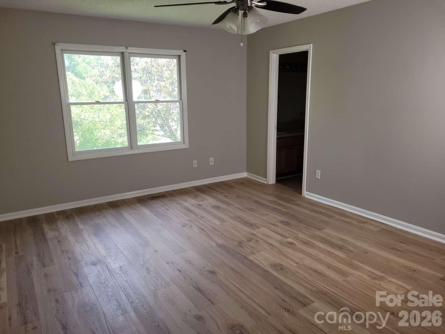 Single Family Residence at 3842 Serenity Drive, Hickory, photo 20 of 31