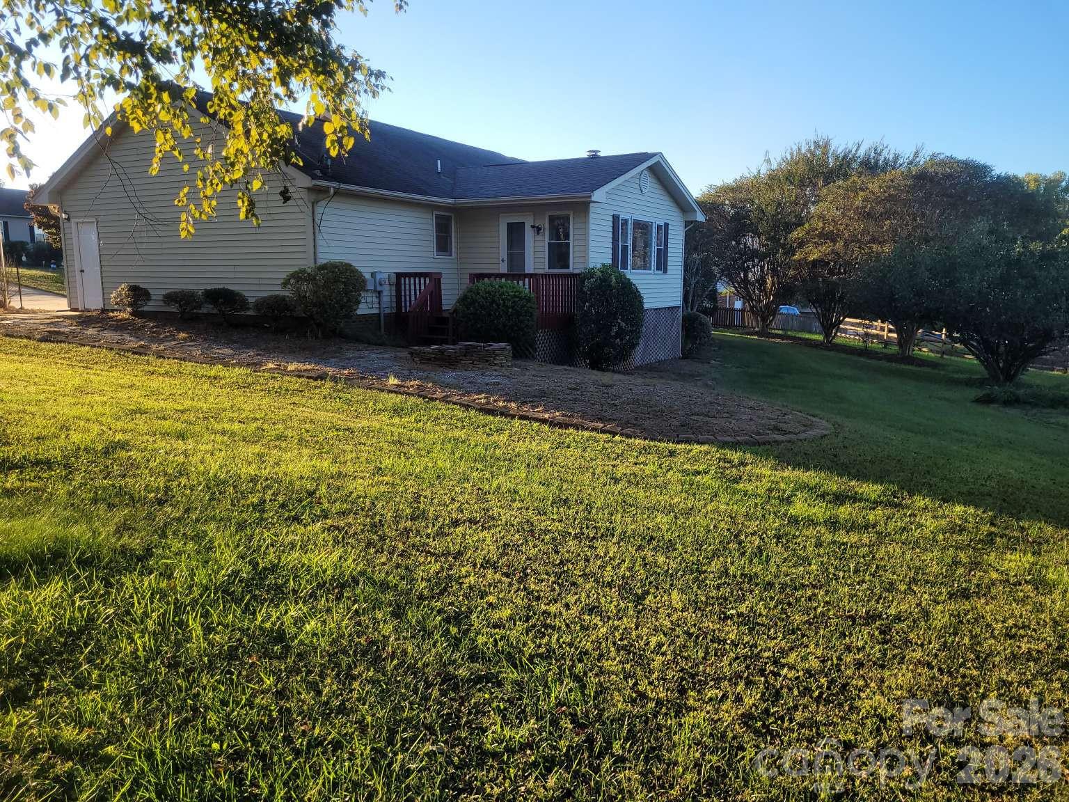 Single Family Residence at 3842 Serenity Drive, Hickory, photo 26 of 31