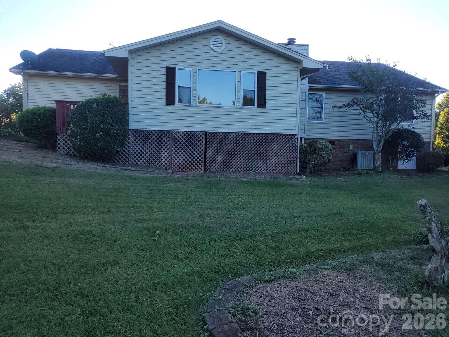 Single Family Residence at 3842 Serenity Drive, Hickory, photo 27 of 31