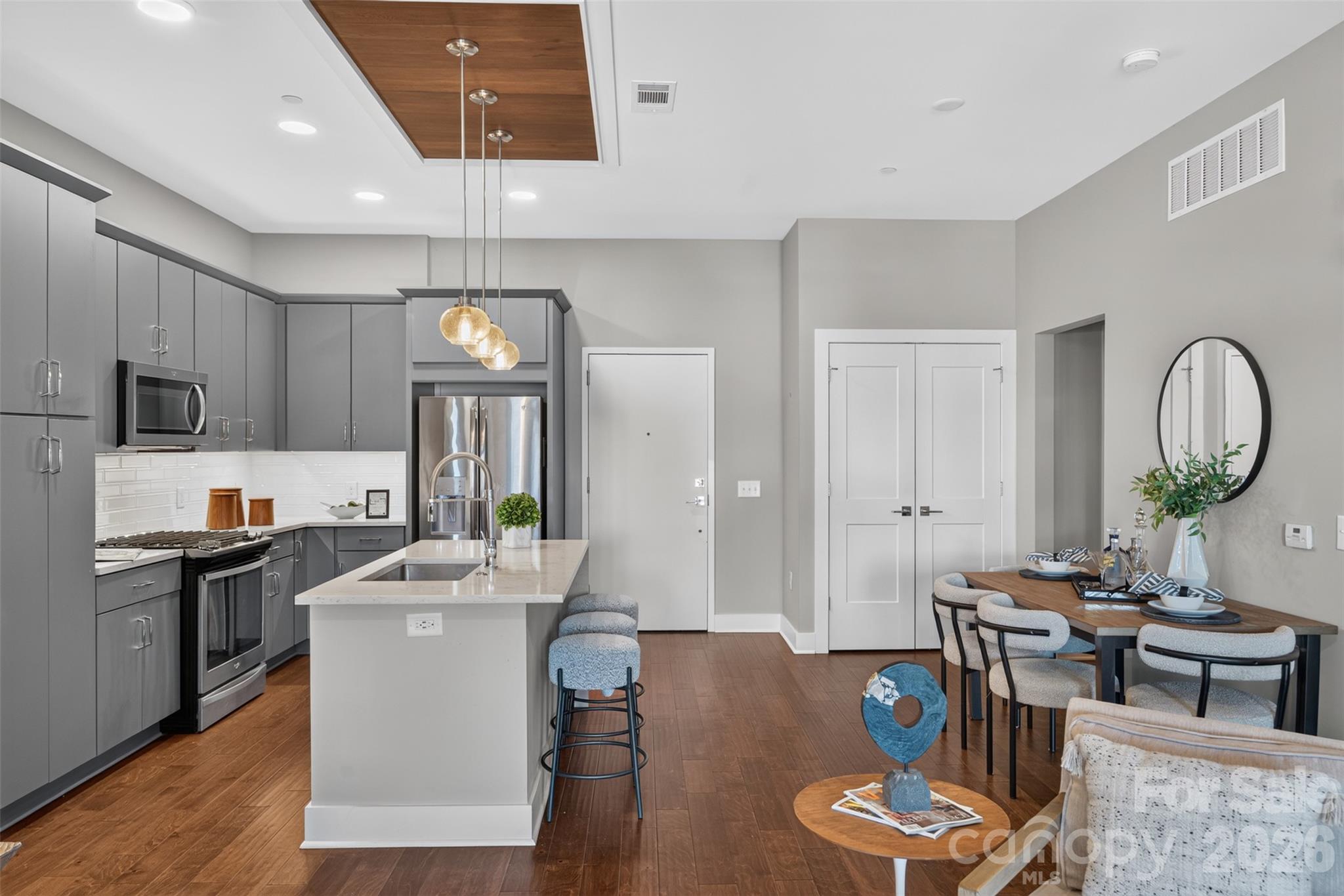 Condominium at 2401 Euclid Avenue, Charlotte, photo 7 of 52