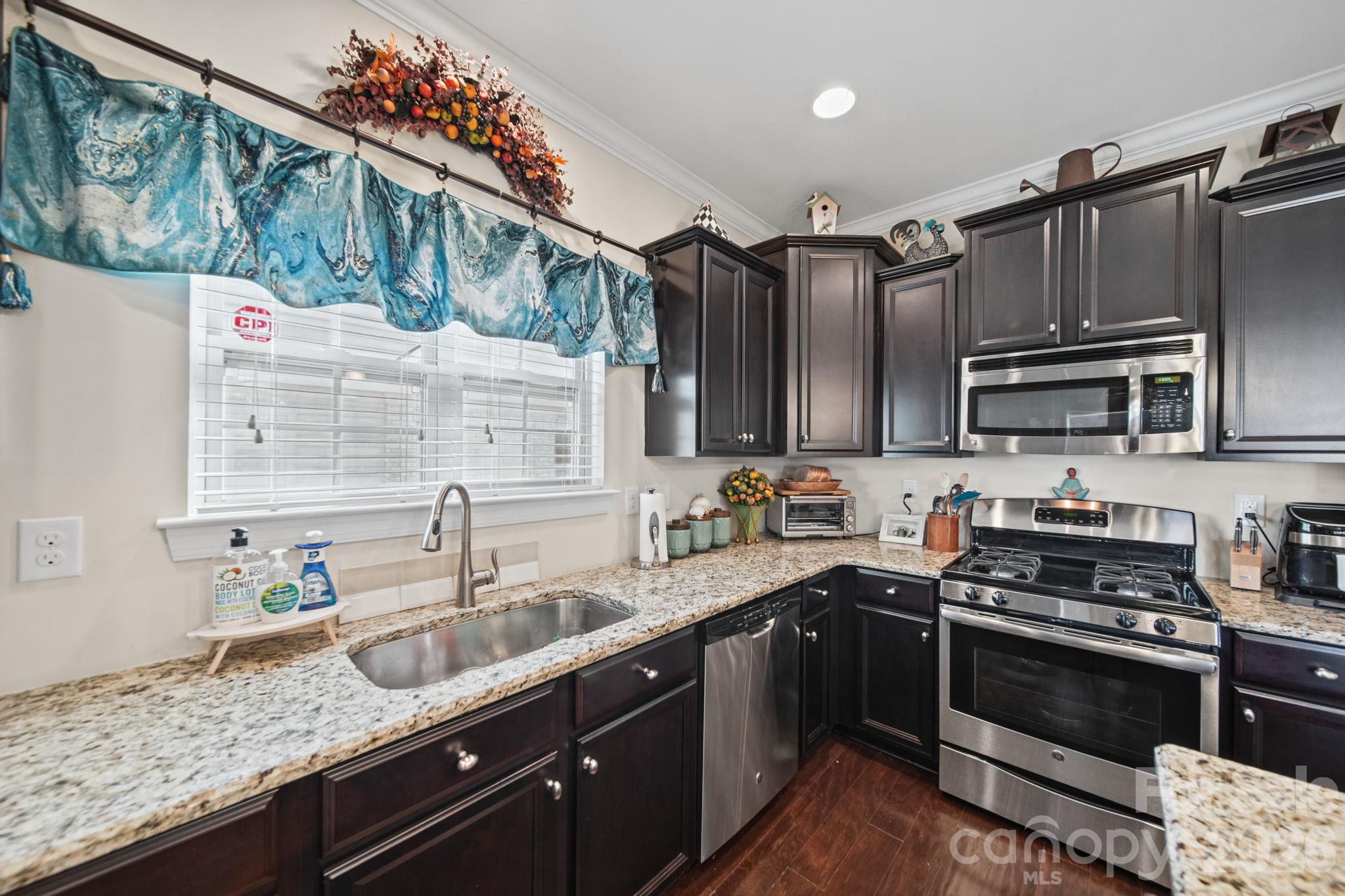 Kitchen - 11621 Brachetto Place, Charlotte