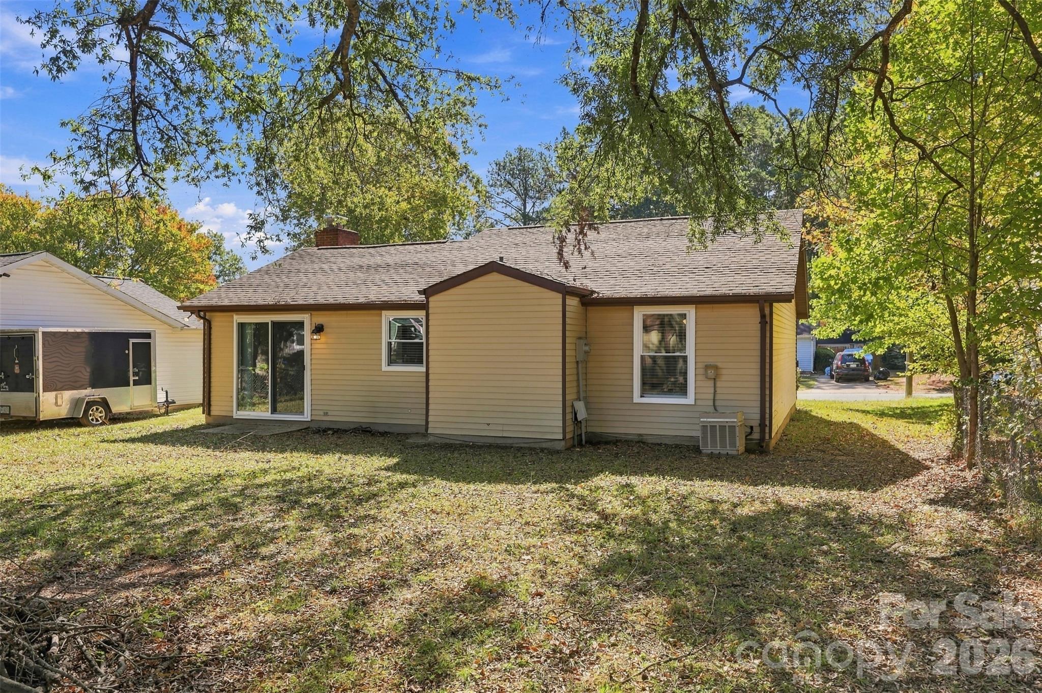 Single Family Residence at 5915 Sunset Chase Lane, Charlotte, photo 30 of 42