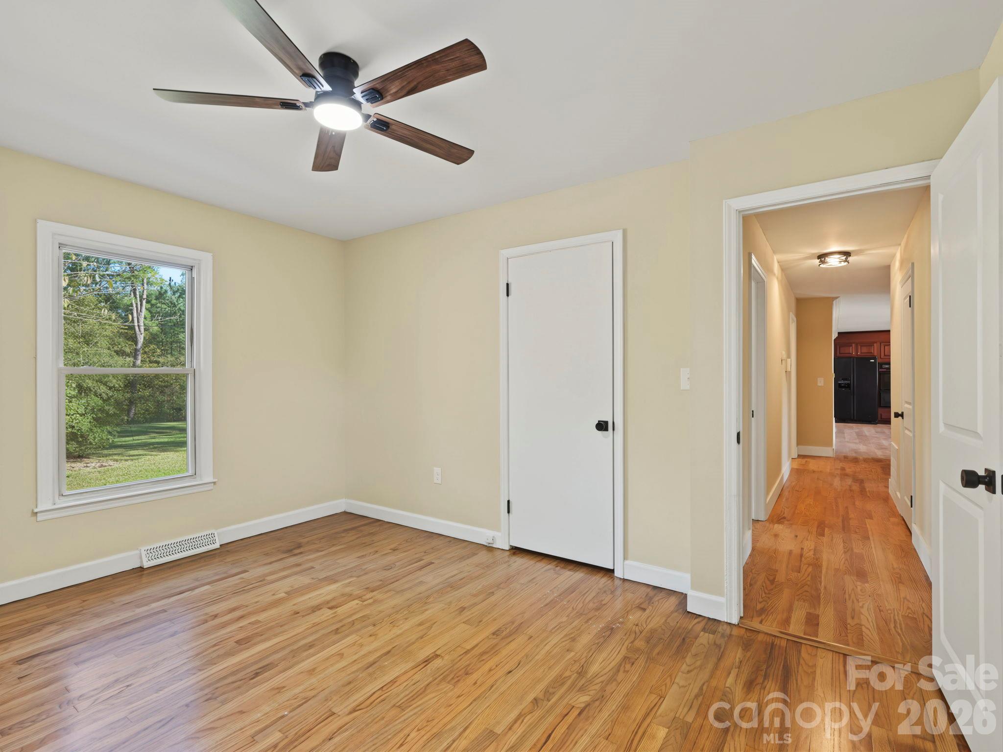 Single Family Residence at 590 Crestmont Drive SE, Concord, photo 16 of 22