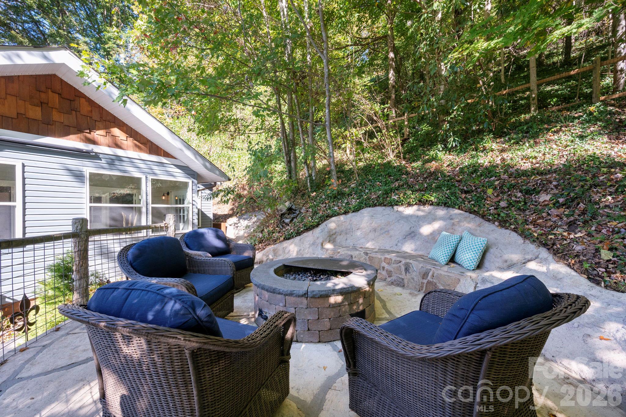 Single Family Residence at 2 Skyview Place, Asheville, photo 33 of 40