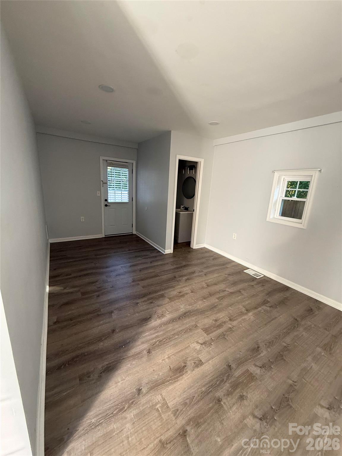 Single Family Residence at 214 E Springs Street, Lancaster, photo 4 of 14