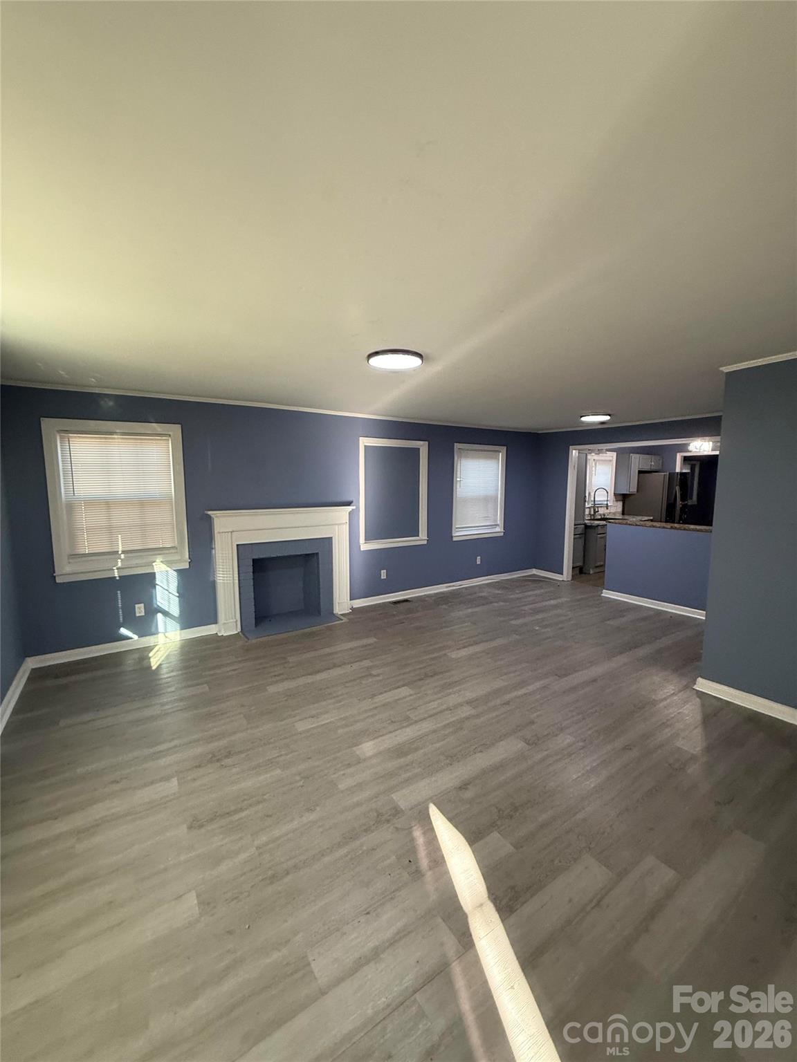 Single Family Residence at 214 E Springs Street, Lancaster, photo 9 of 14