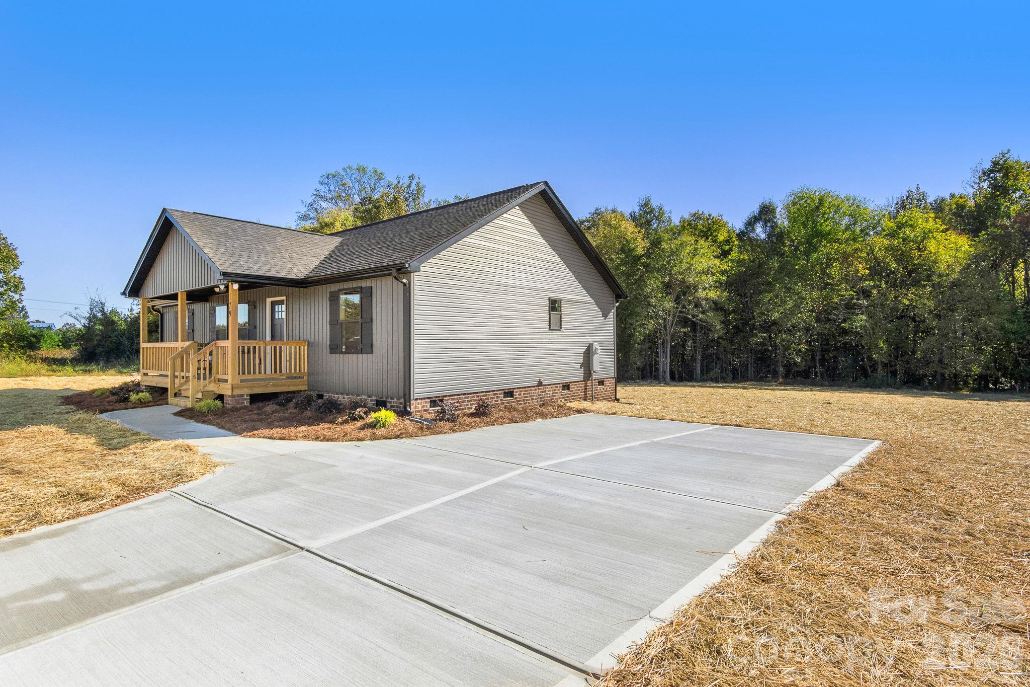 Single Family Residence at 179 Springlake Road, York, photo 30 of 30