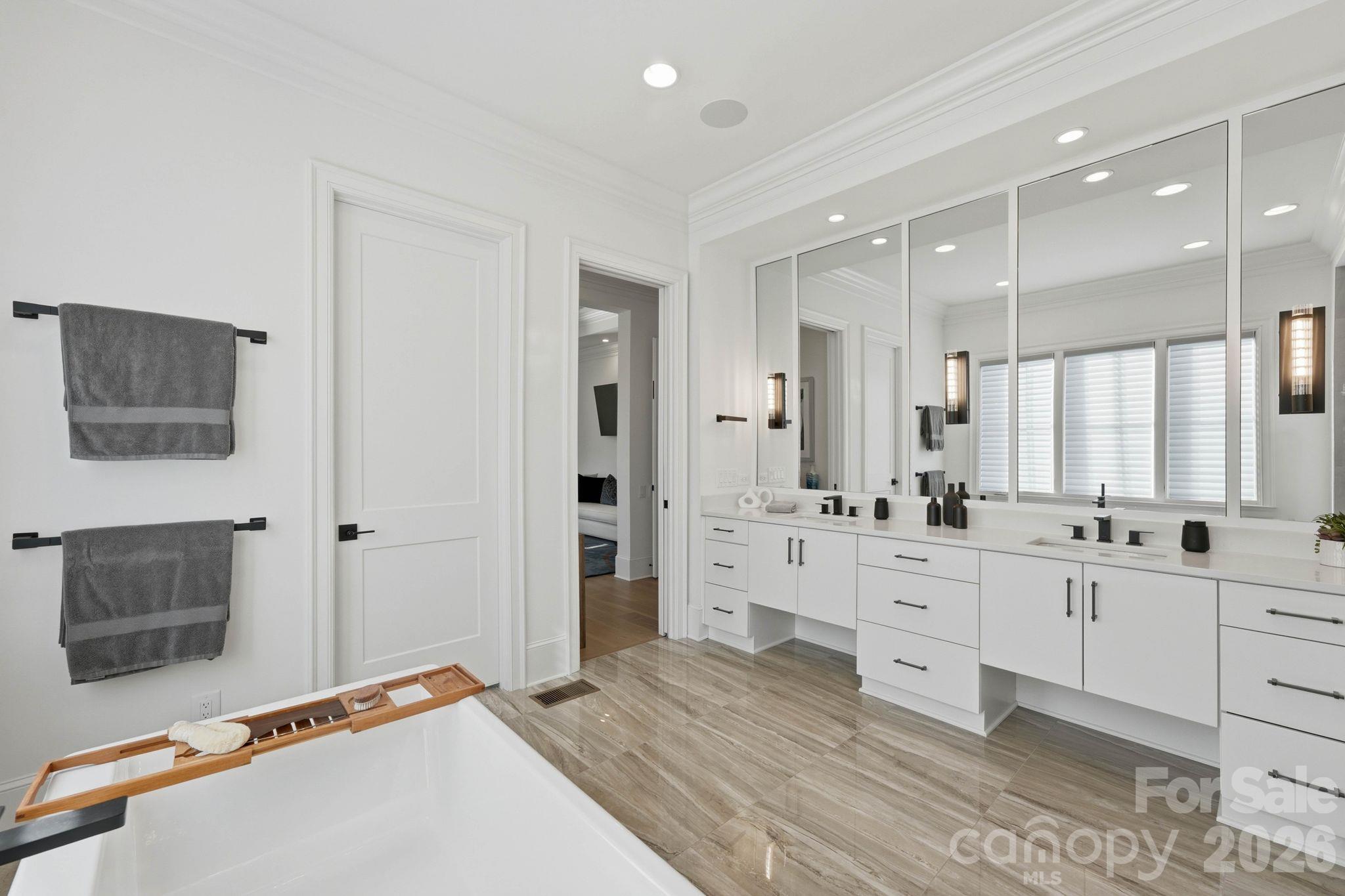 Primary bath - 1016 Timberlake Point, Belmont