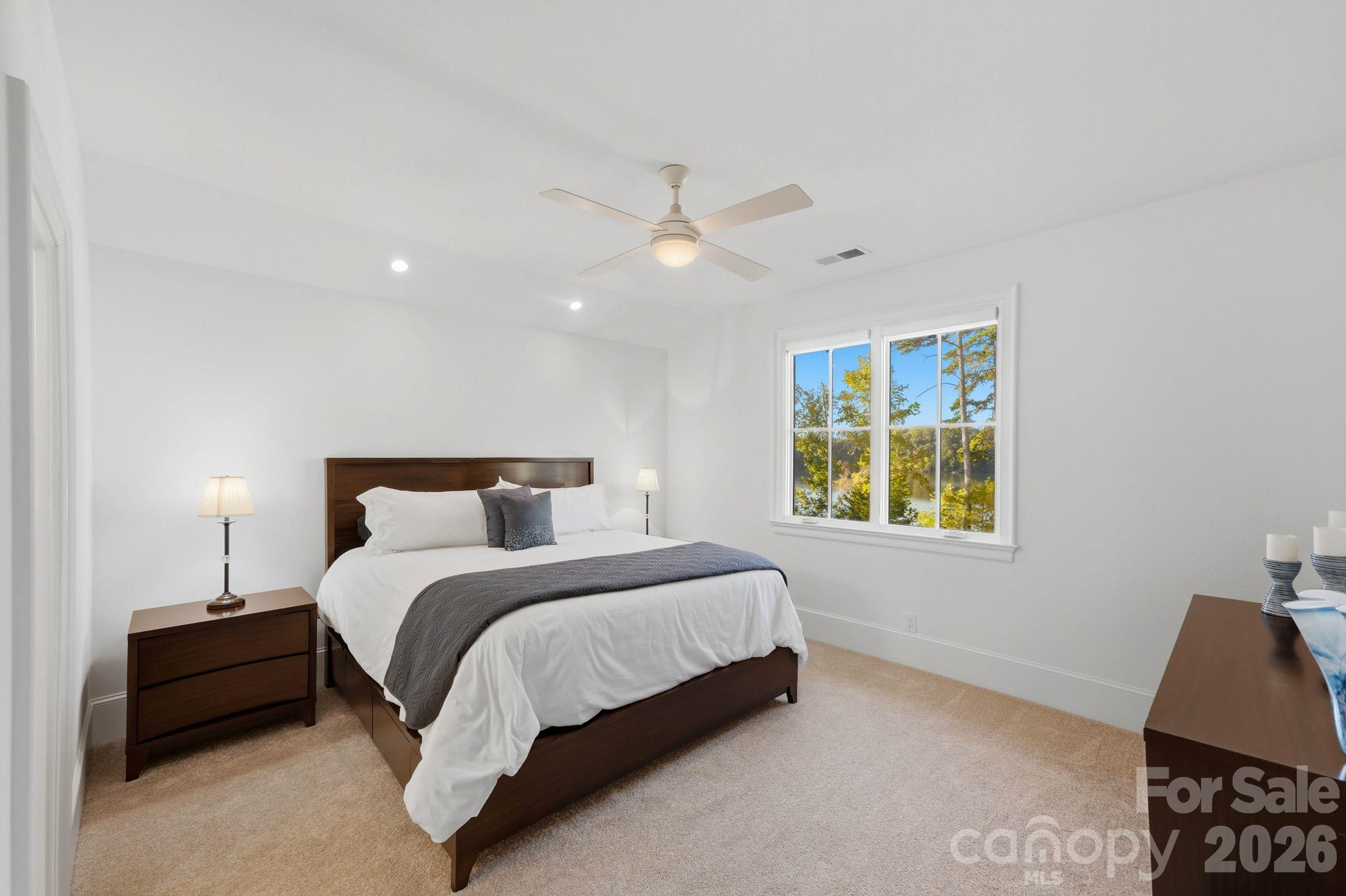 Guest bedroom - 1016 Timberlake Point, Belmont