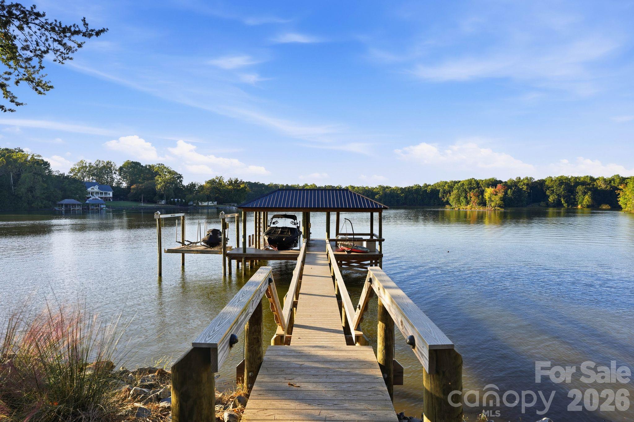 Dock with boat lift and jet ski lift - 1016 Timberlake Point, Belmont