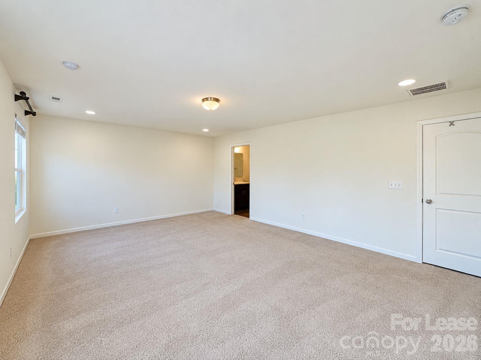 Single Family Residence at 136 Hidden Lakes Road, Statesville, photo 10 of 22