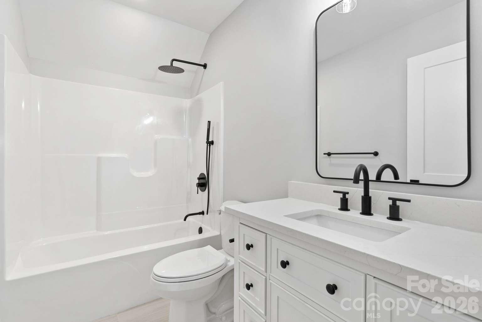 Single Family Residence at 139 Courtney Lane, Candler, photo 32 of 48