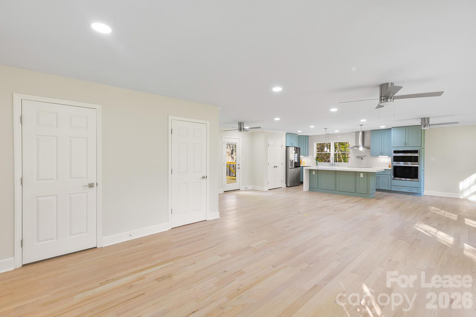 Open concept floorplan - 100 Chadmore Drive, Charlotte