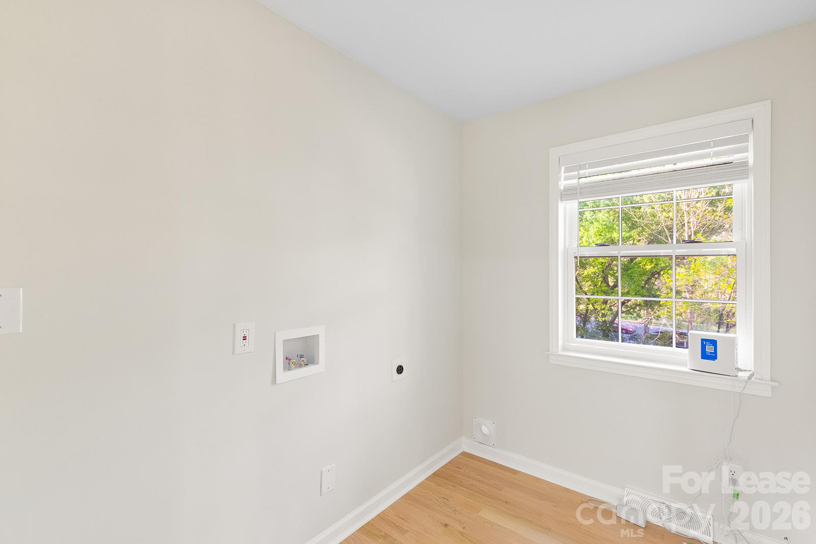 Main floor Laundry room - 100 Chadmore Drive, Charlotte